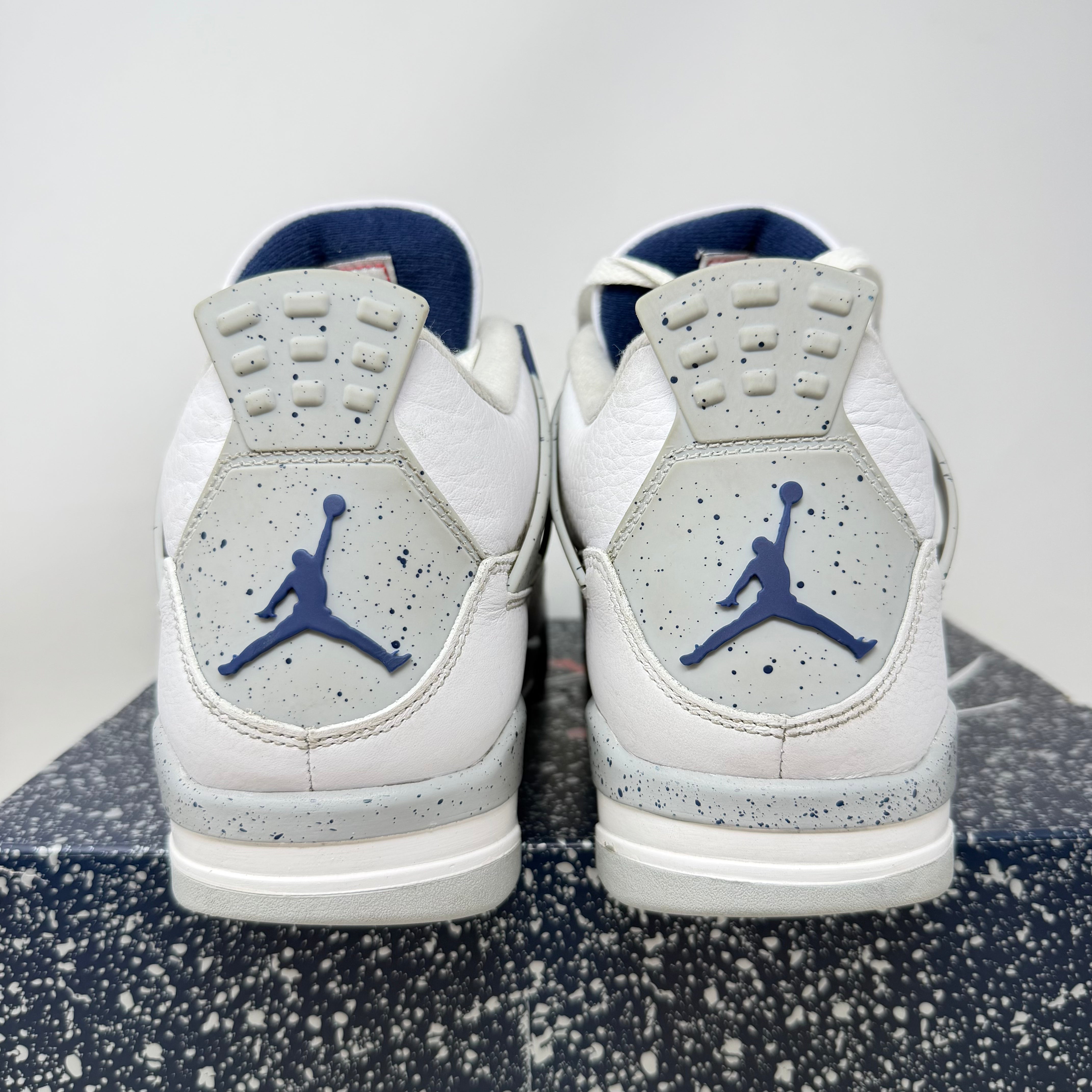 Jordan 4 Retro Midnight Navy