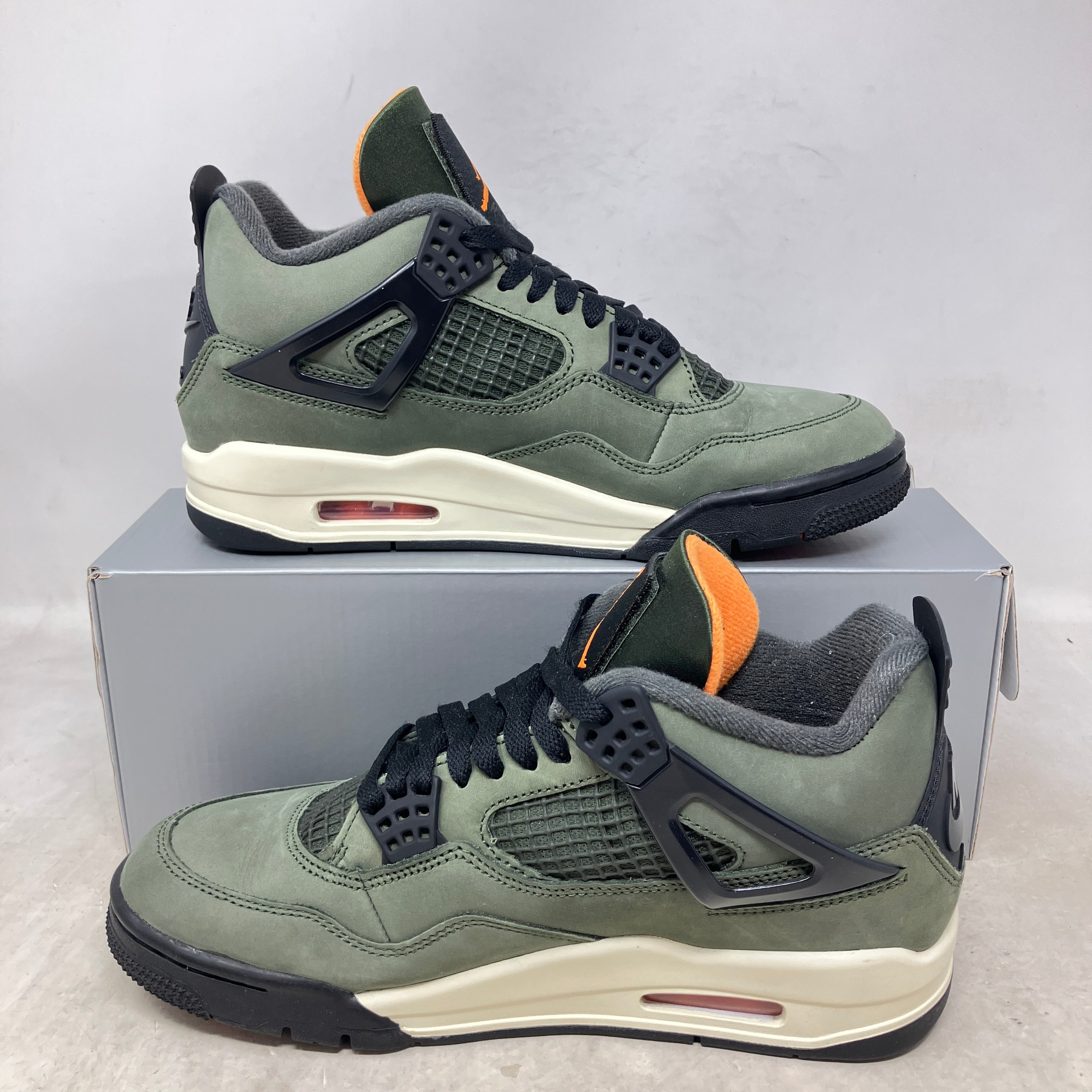 Jordan 4 Retro OG SP Undefeated (2025)
