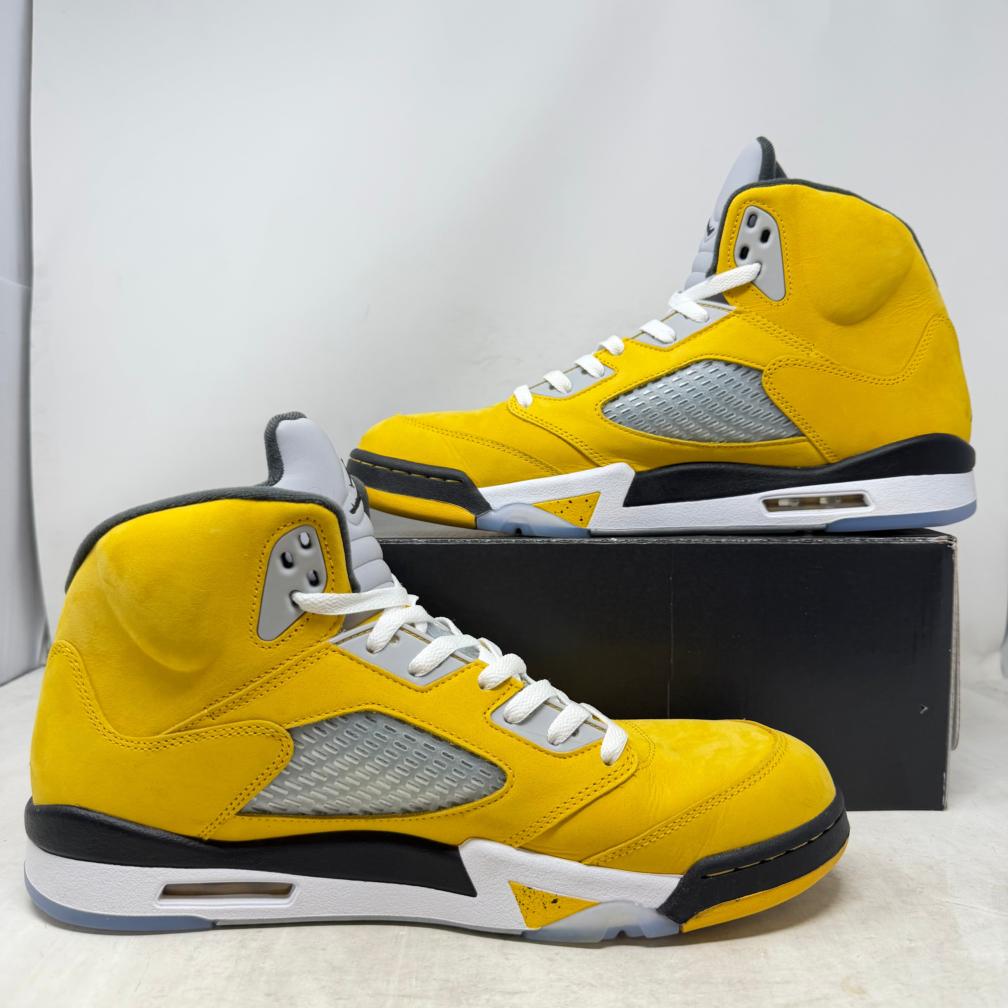 Jordan 5 Retro Tokyo T23 (2025)
