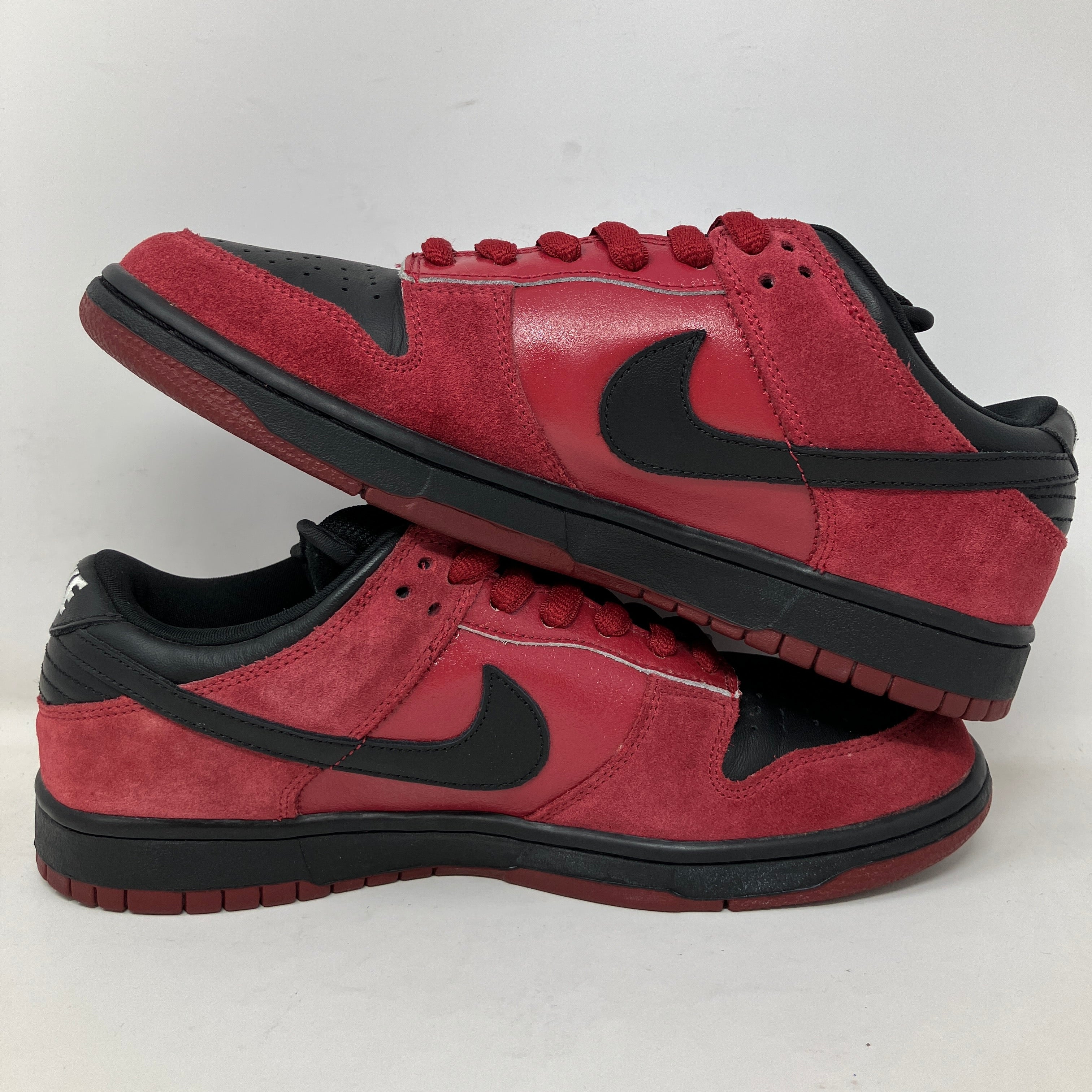 Nike SB Dunk Low Milli Vanilli