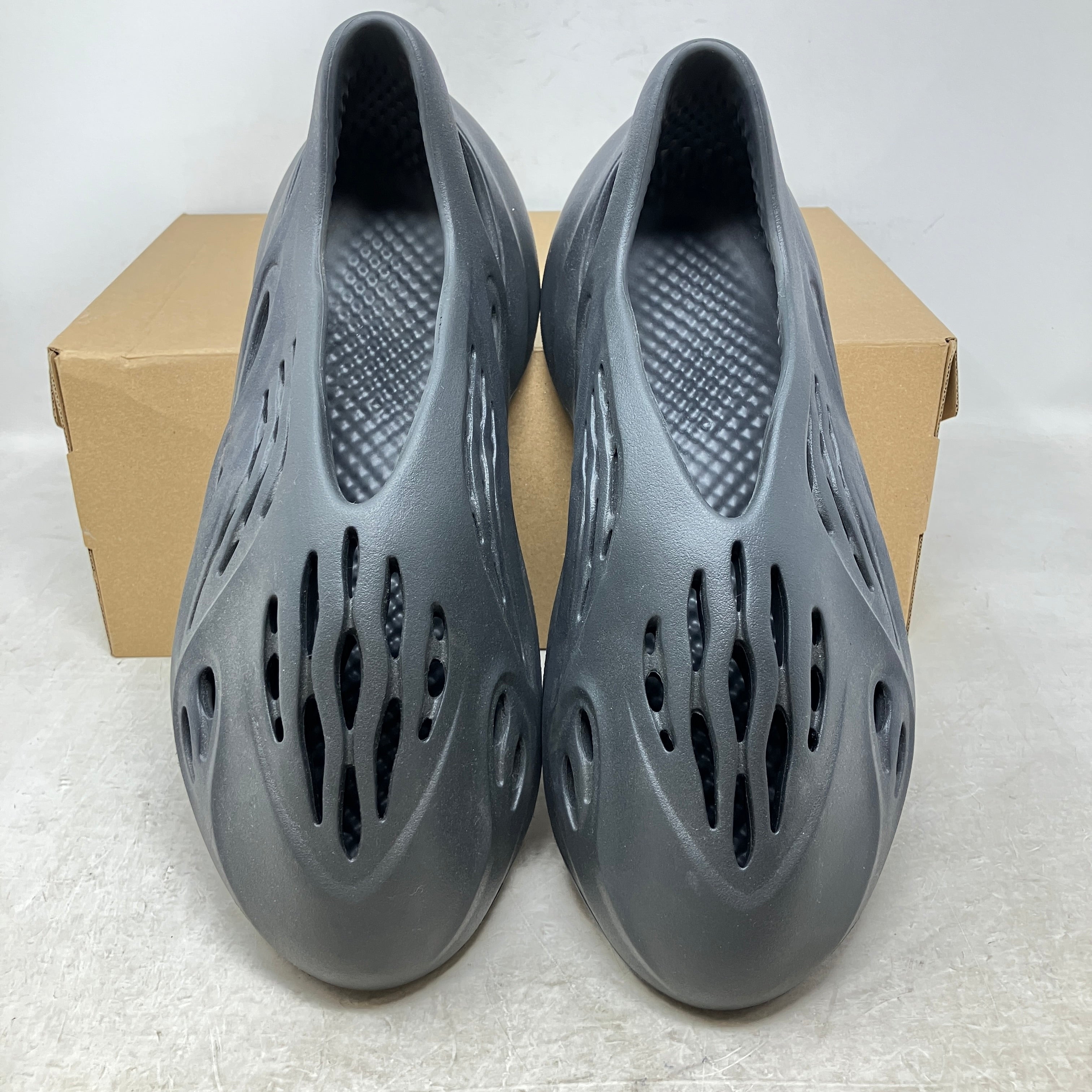adidas Yeezy Foam RNR Onyx