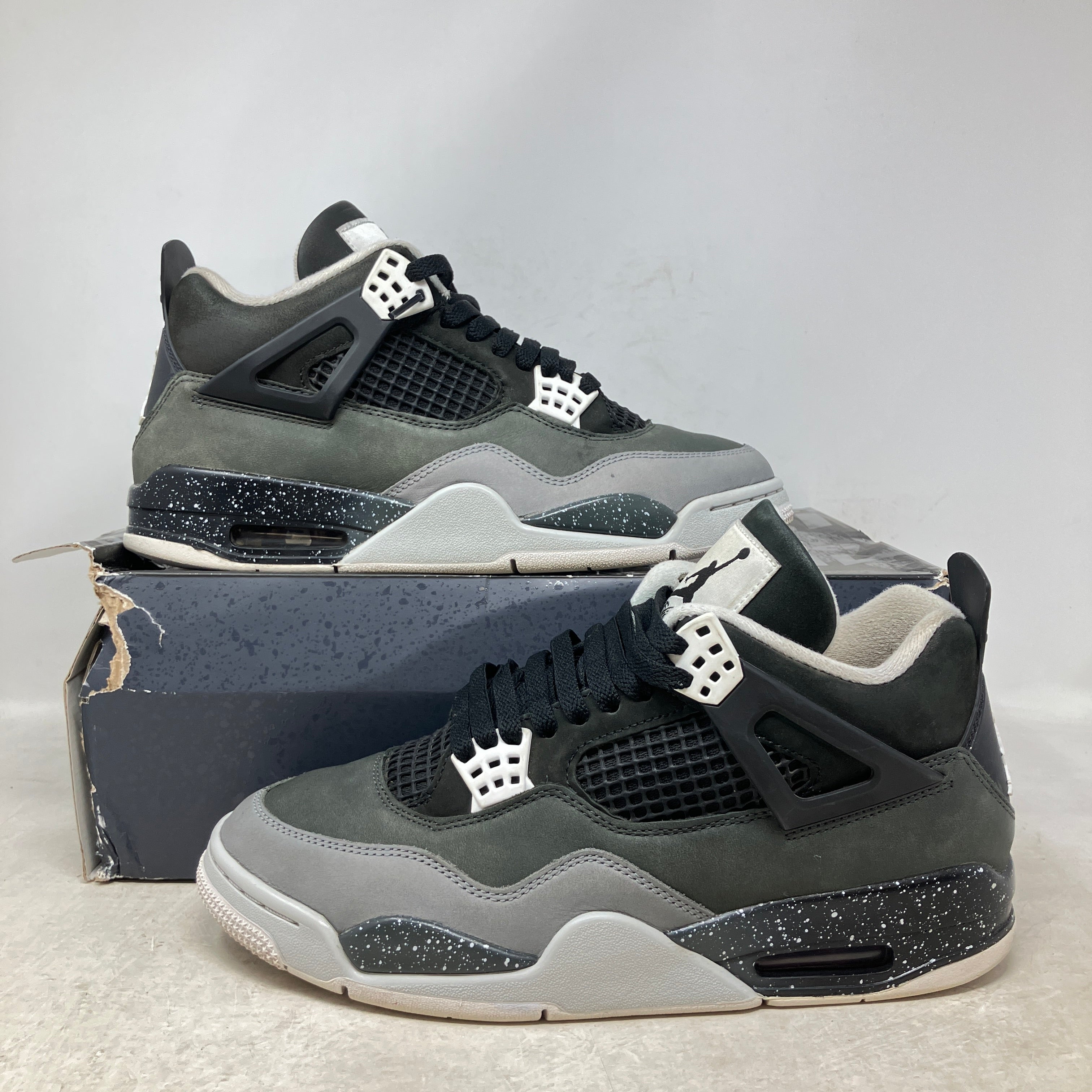 Jordan 4 Retro Fear (2024)