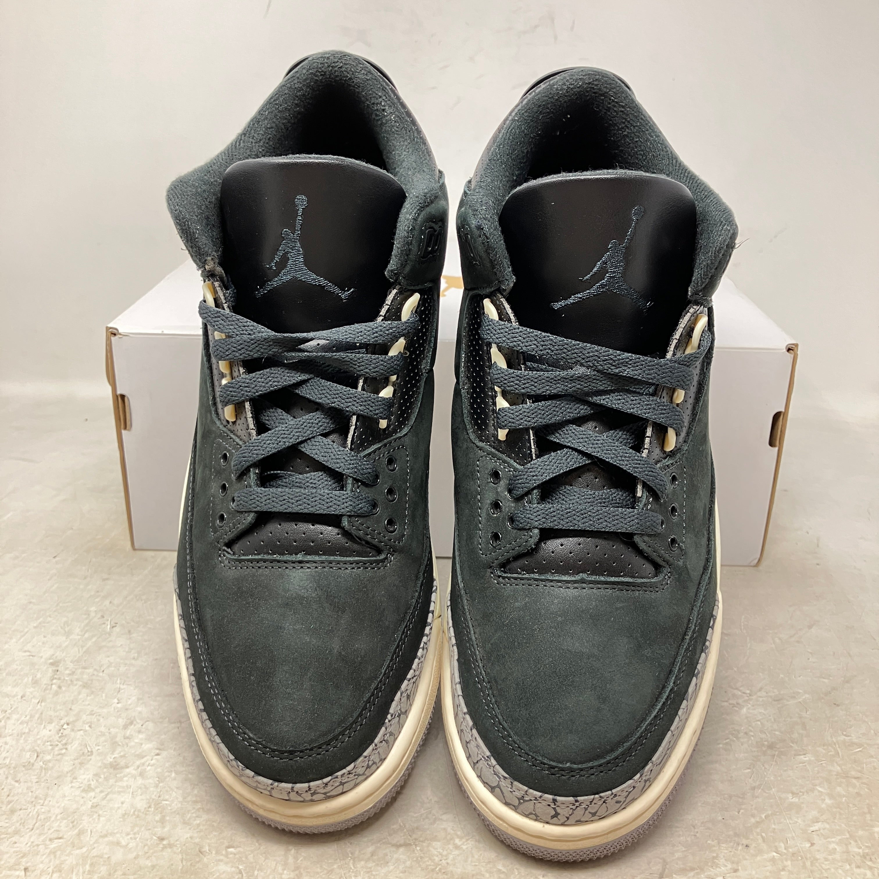 Jordan 3 Retro Off Noir (Women's)