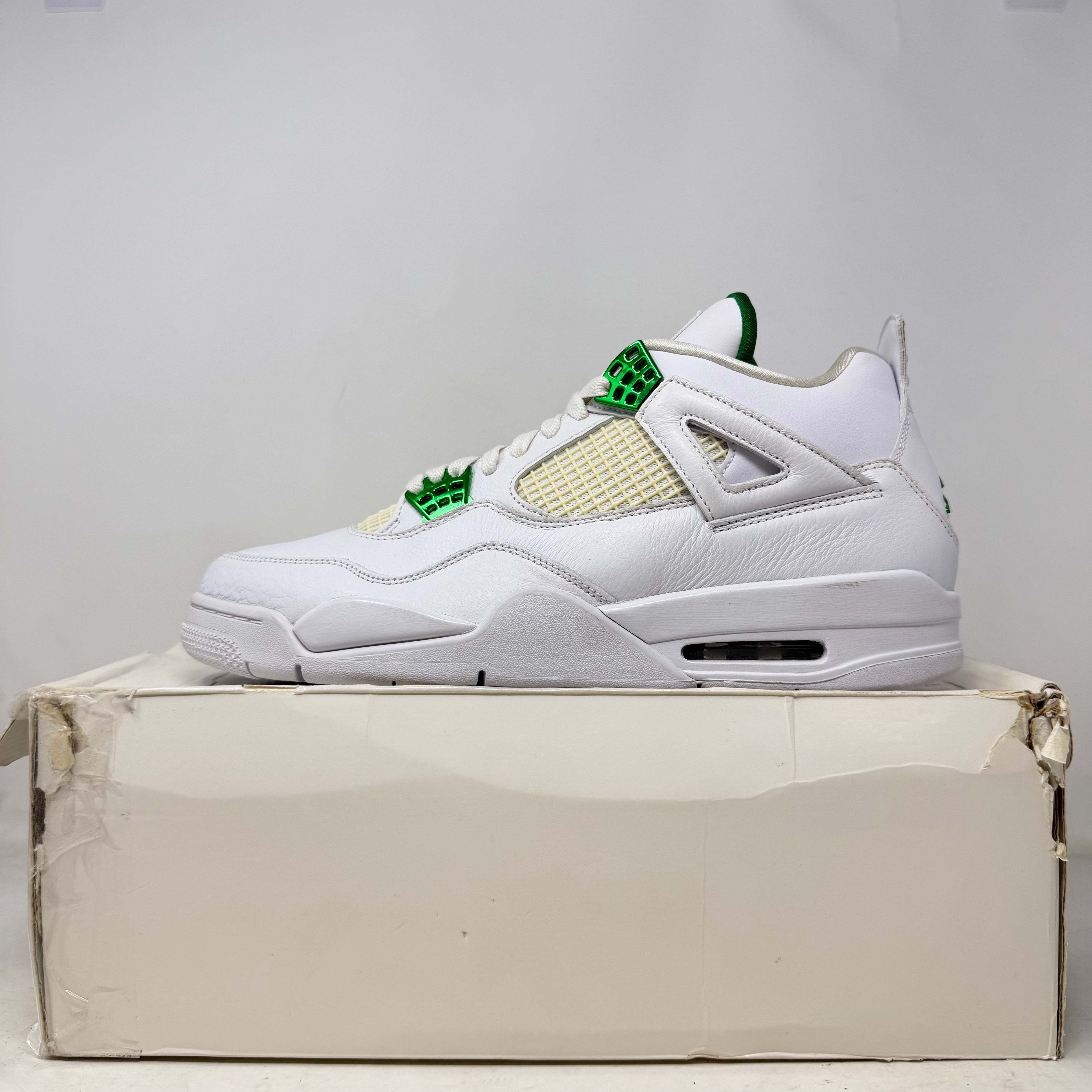 Jordan 4 Retro Metallic Green