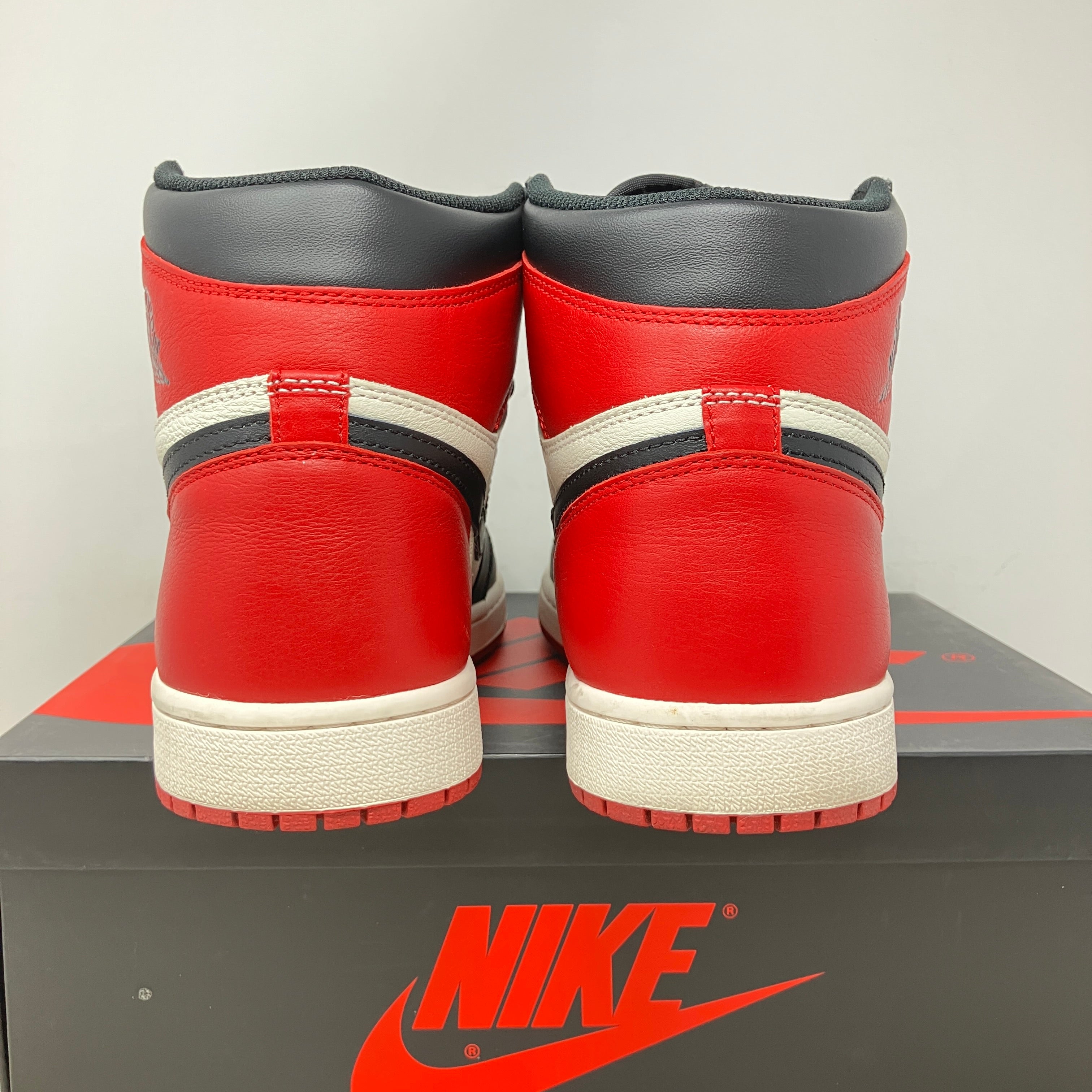 Jordan 1 Retro High Bred Toe