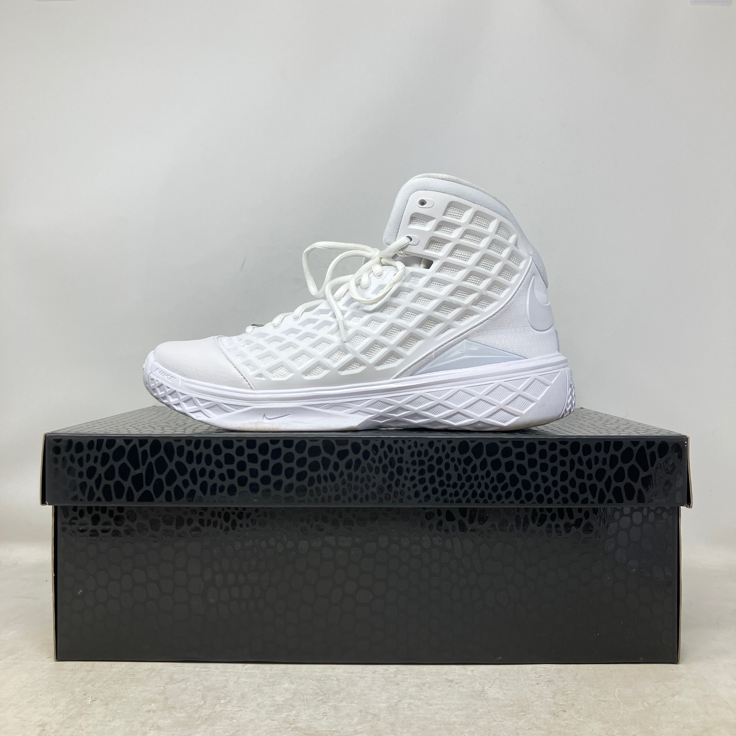Nike Kobe 3 Protro Halo