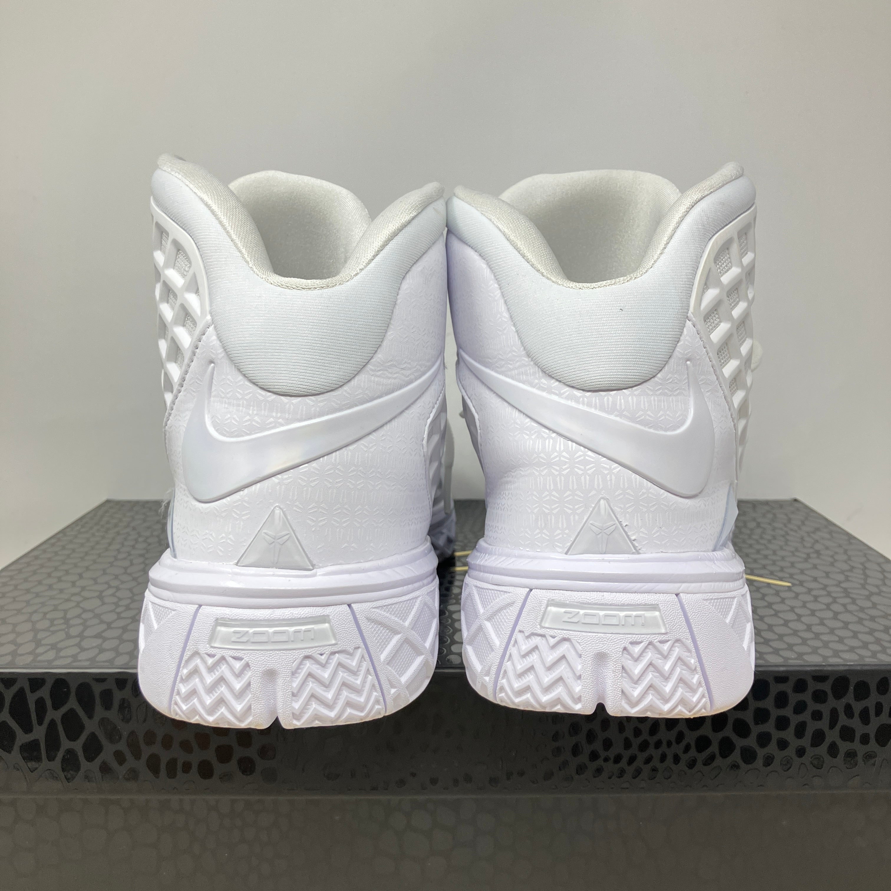 Nike Kobe 3 Protro Halo