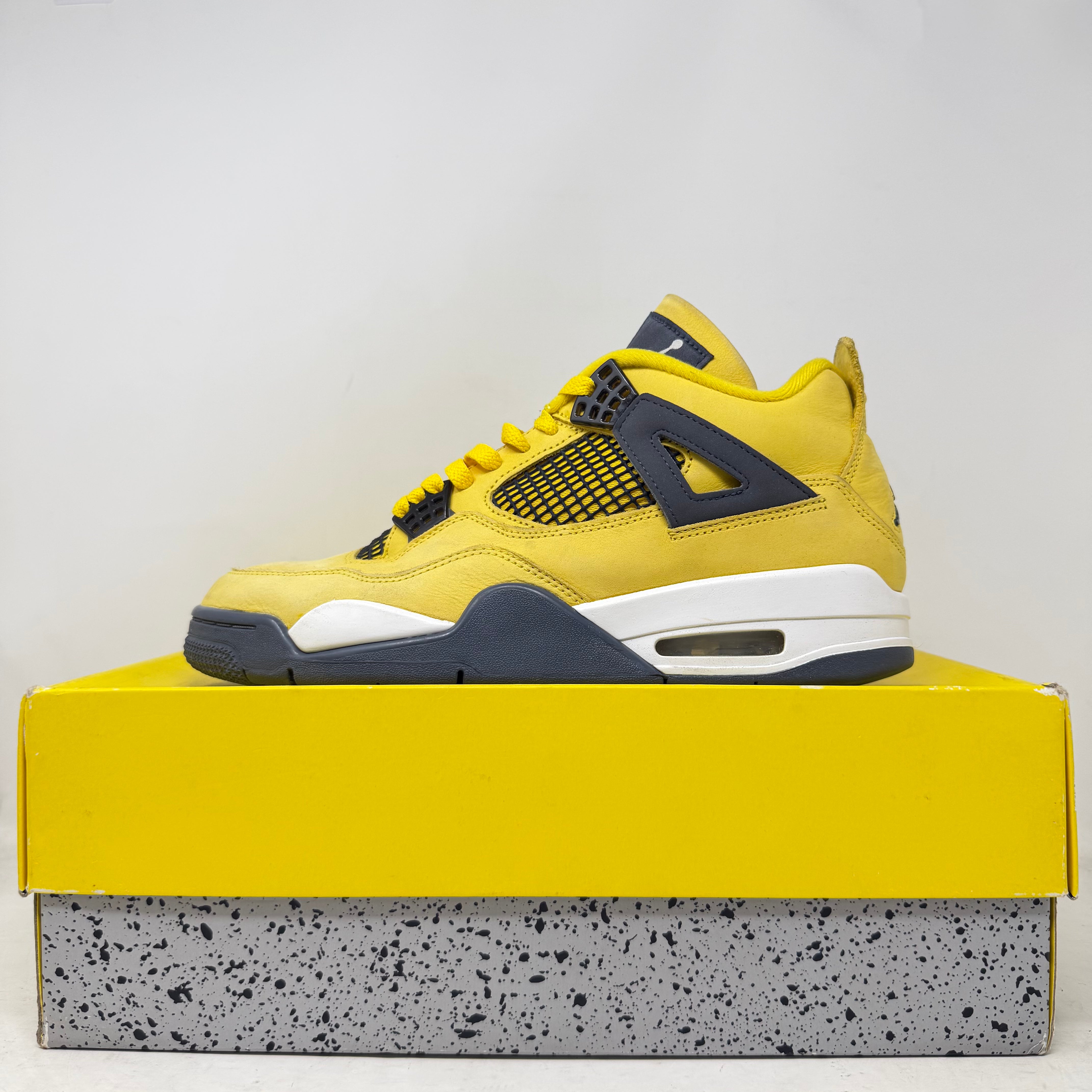 Jordan 4 Retro Lightning (2021)