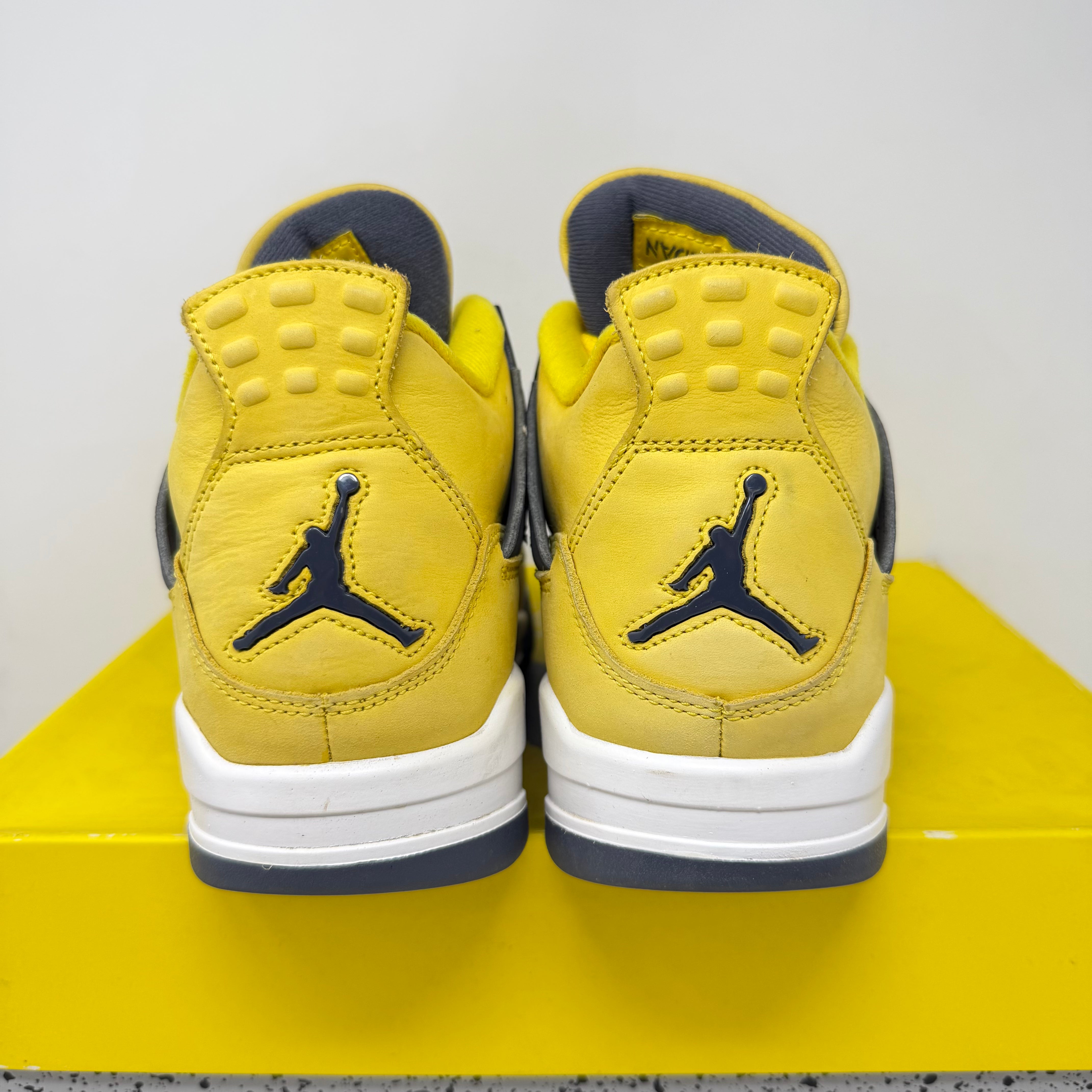 Jordan 4 Retro Lightning (2021)