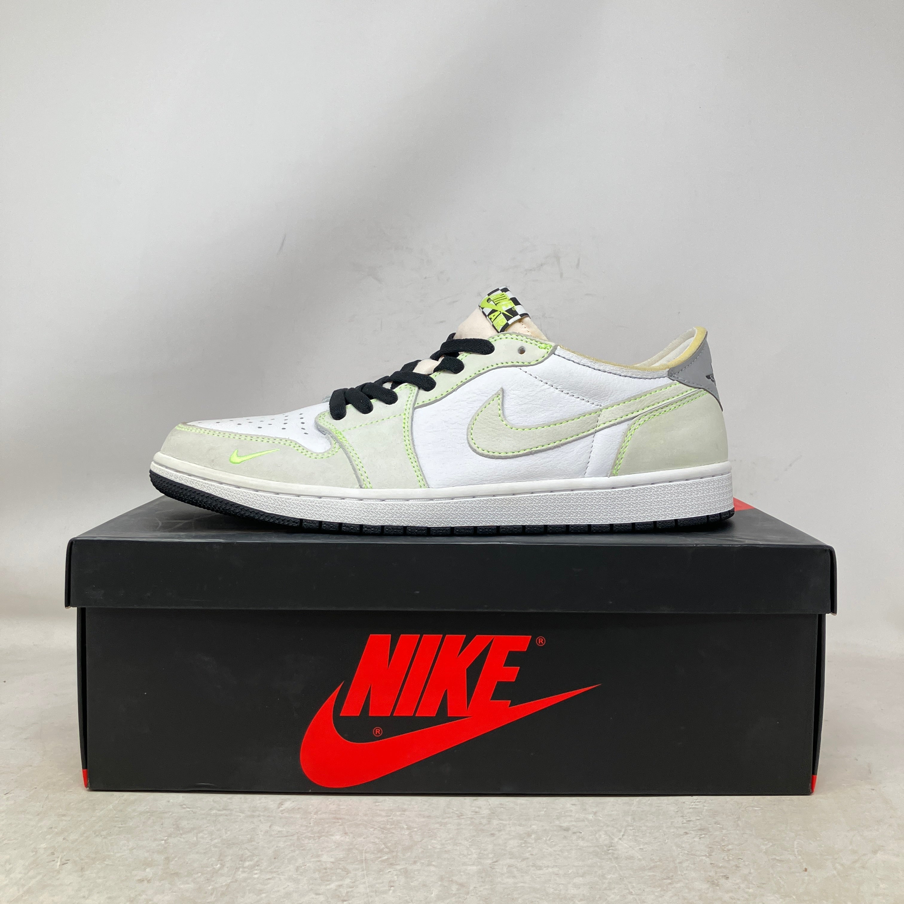 Jordan 1 Retro Low White Ghost Green Black
