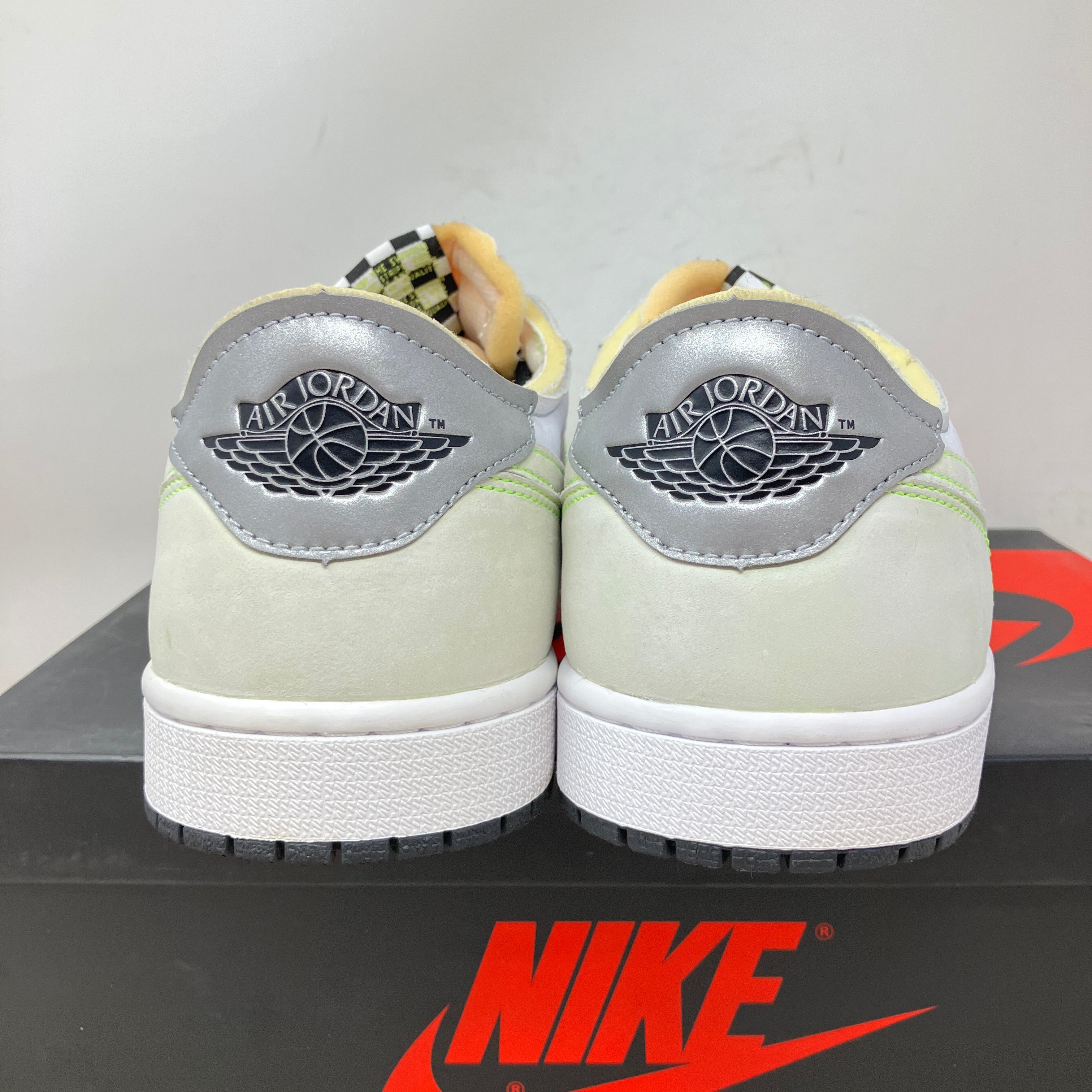 Jordan 1 Retro Low White Ghost Green Black