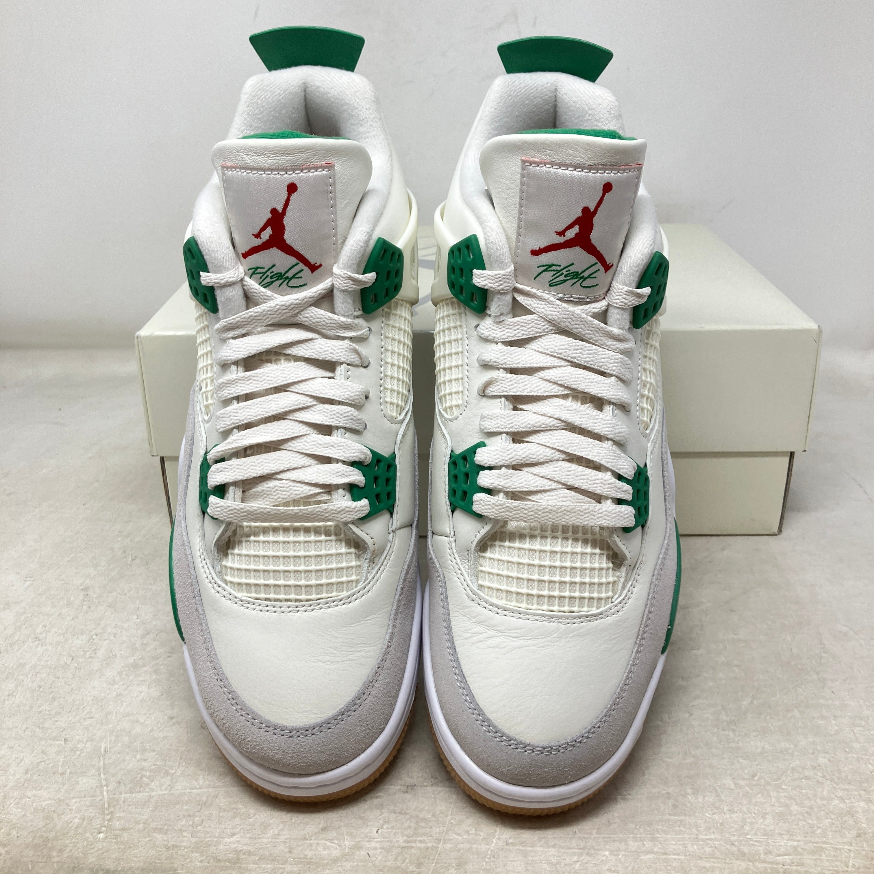 Jordan 4 Retro SB Pine Green
