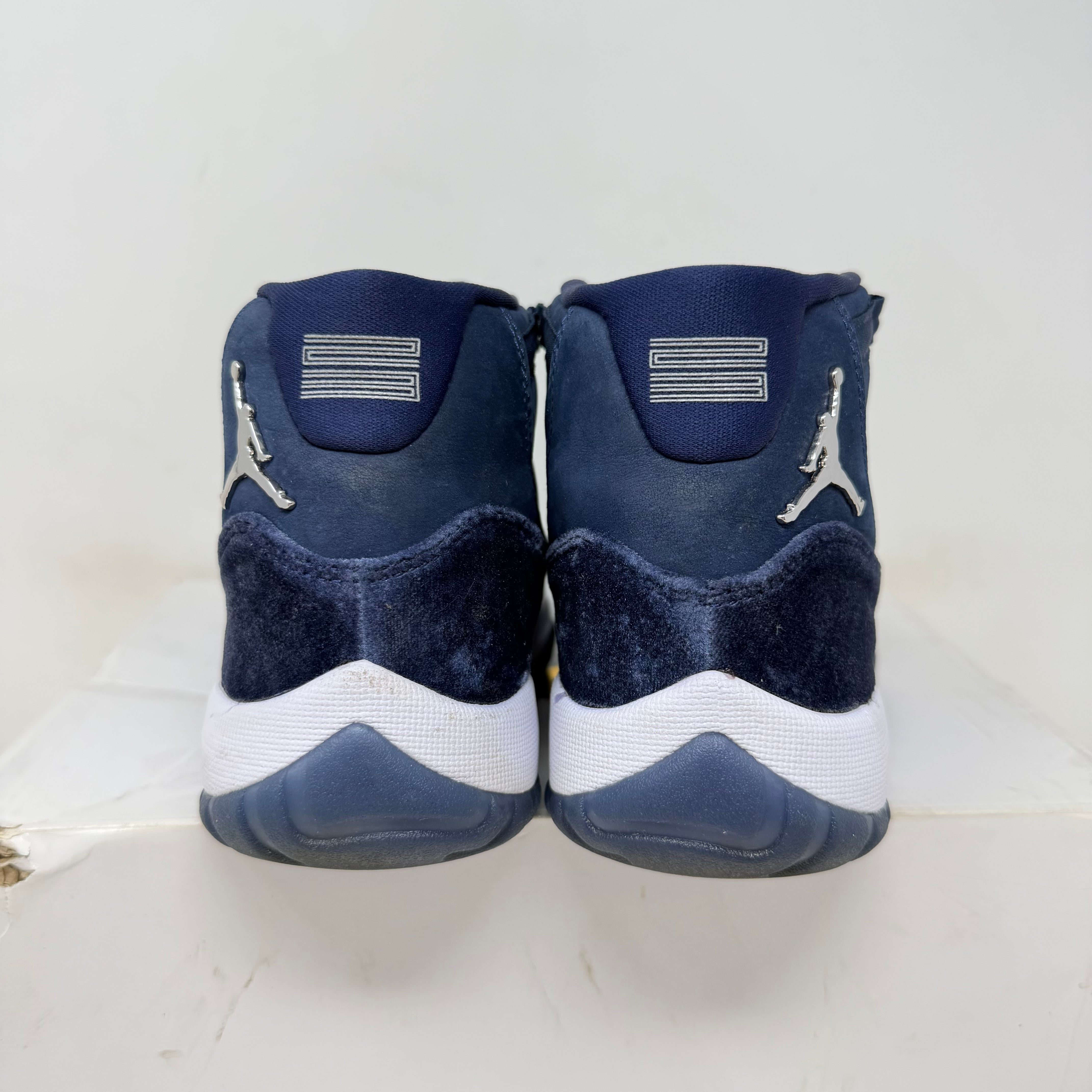 Jordan 11 Retro Midnight Navy (Women's)