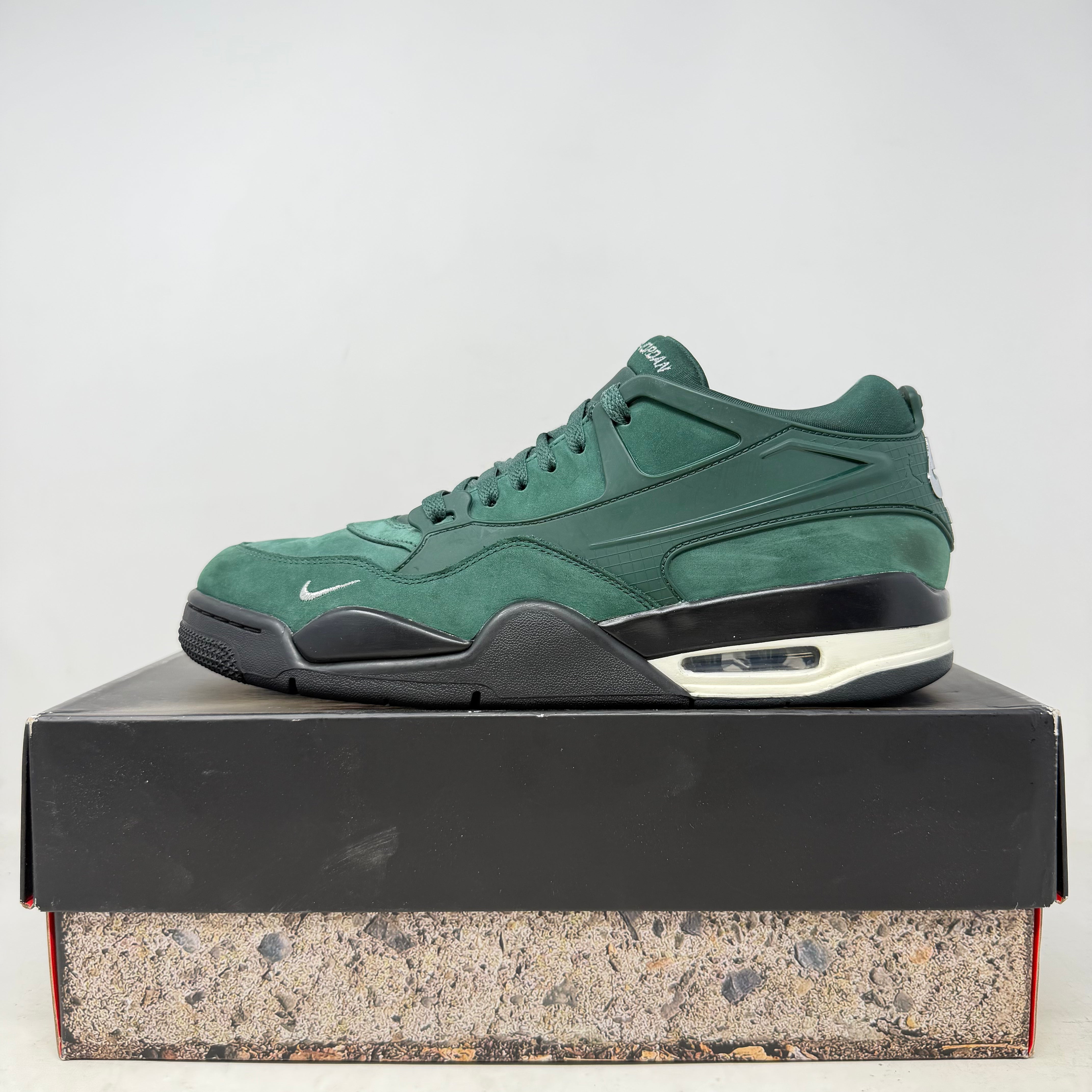 Jordan 4 RM SP Nigel Sylvester Grandma's Driveway