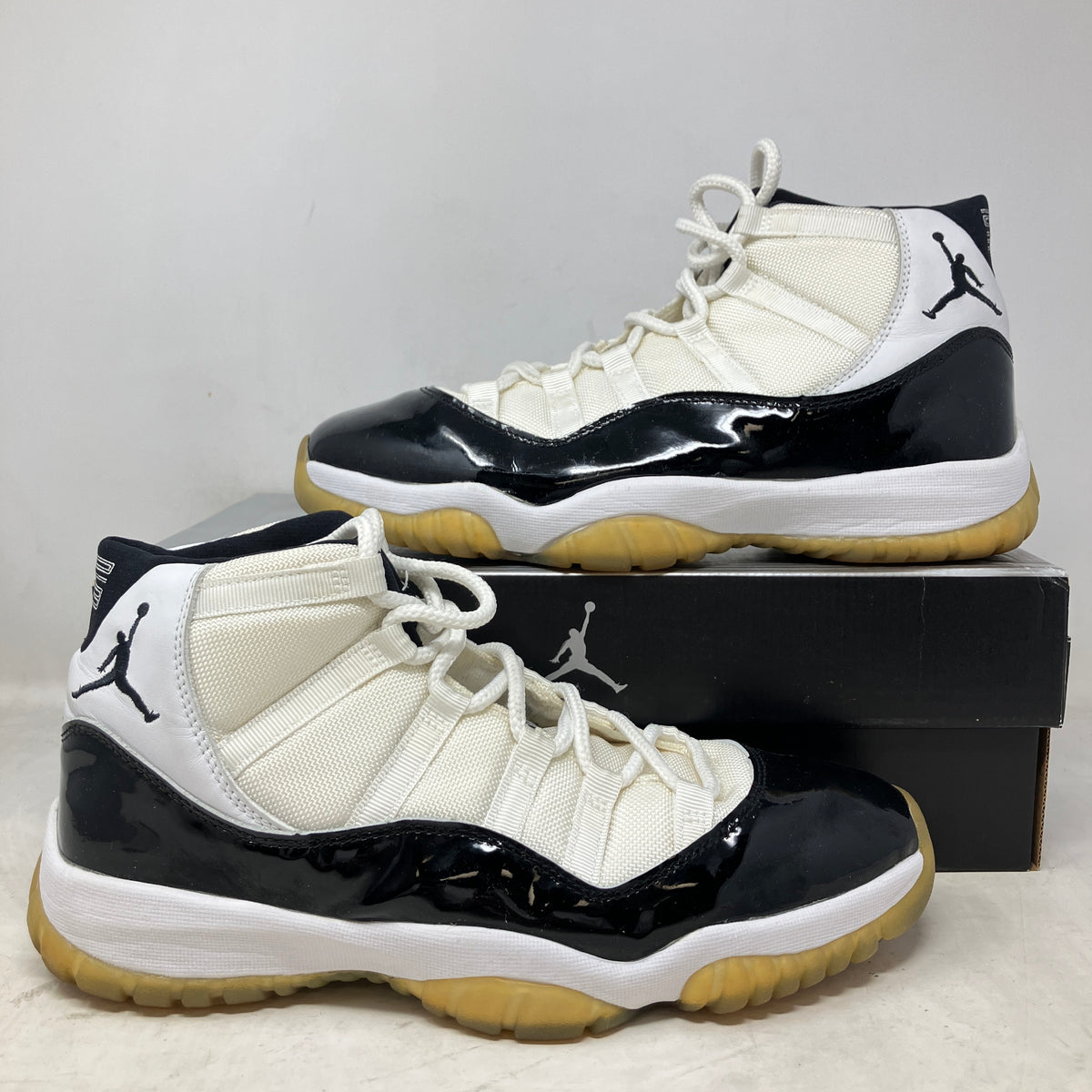 Jordan 11 Retro Concord (2000)