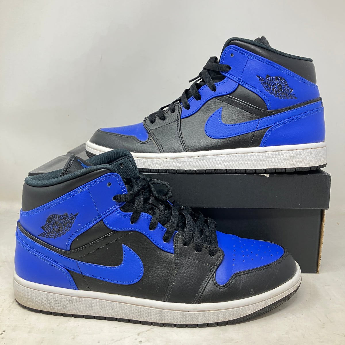 Jordan 1 Mid Hyper Royal Tumbled Leather
