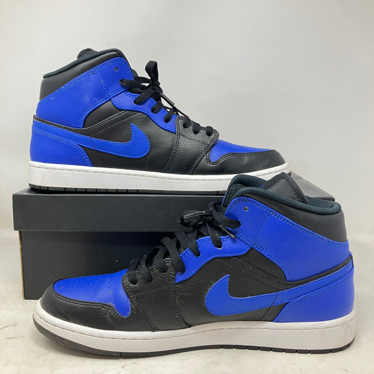 Jordan 1 Mid Hyper Royal Tumbled Leather