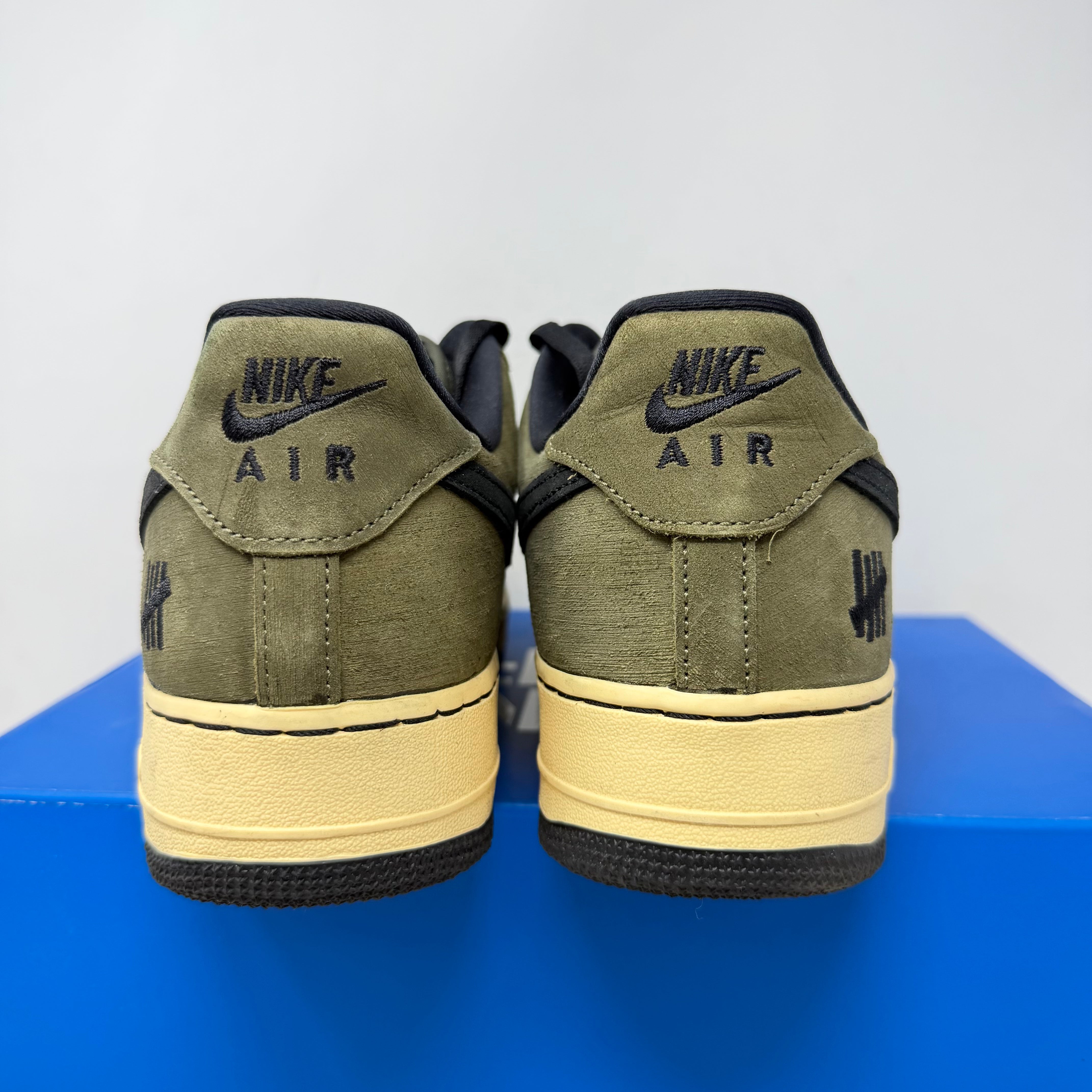 Nike Air Force 1 Low SP Undefeated Ballistic Dunk vs. AF1