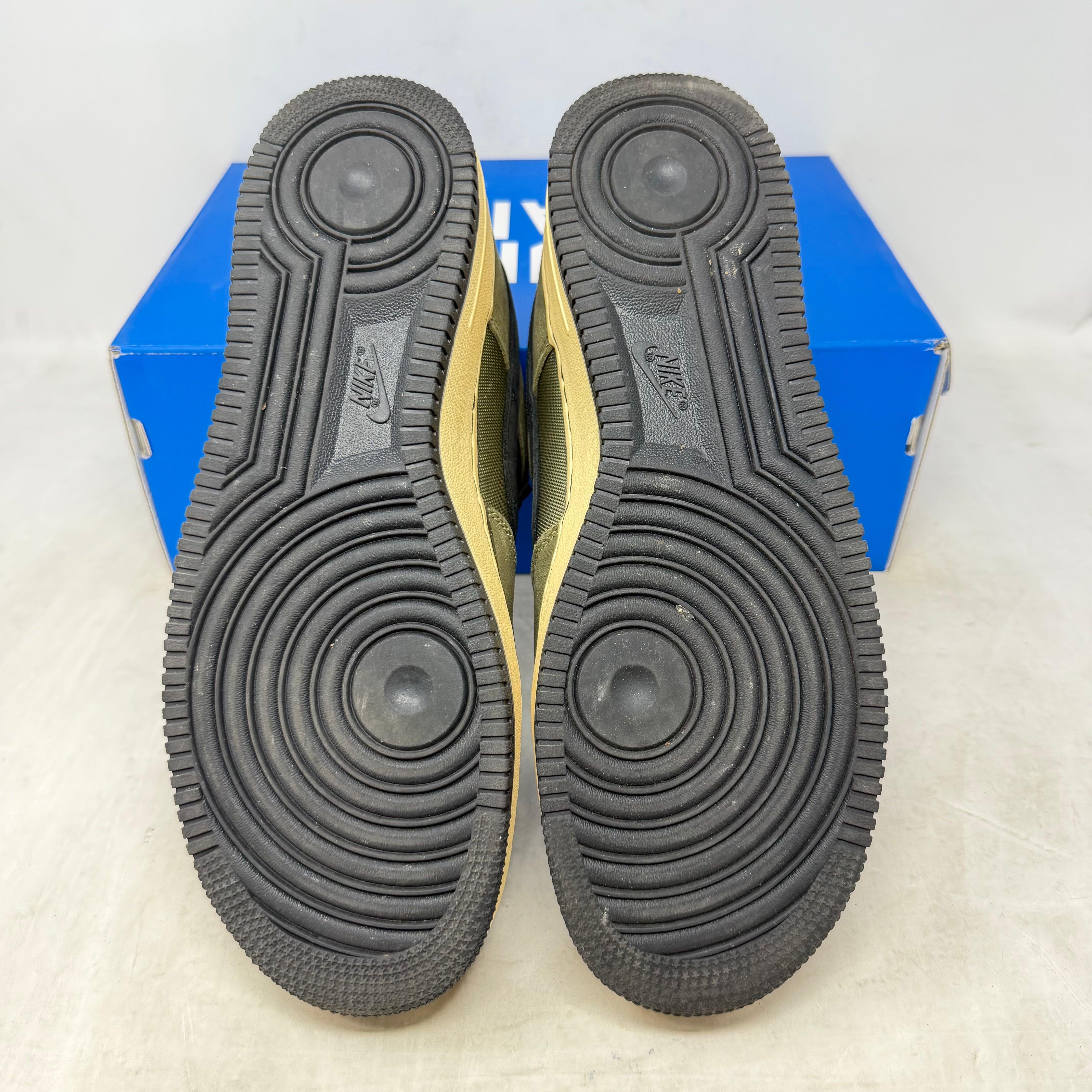Nike Air Force 1 Low SP Undefeated Ballistic Dunk vs. AF1