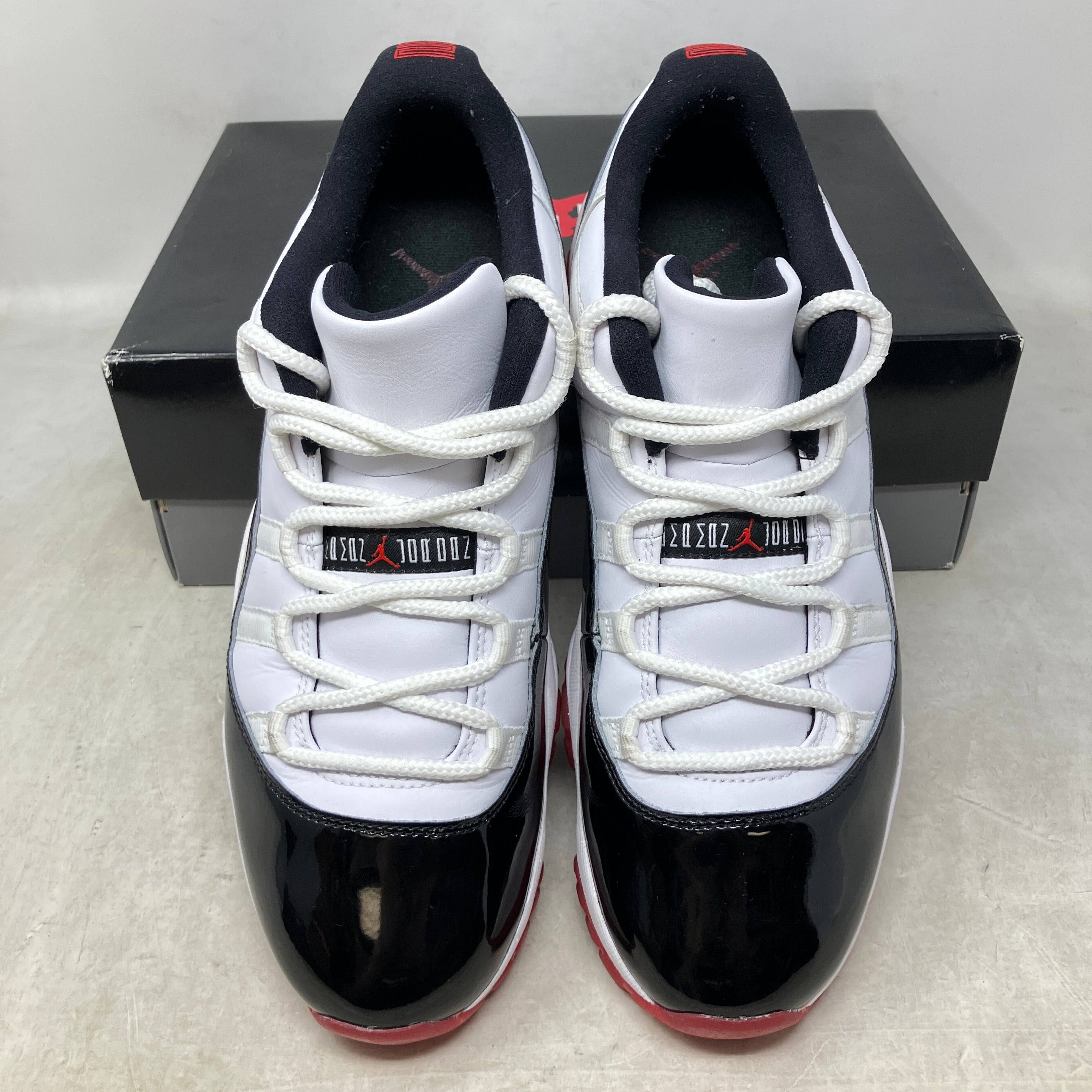 Jordan 11 Retro Low Concord Bred