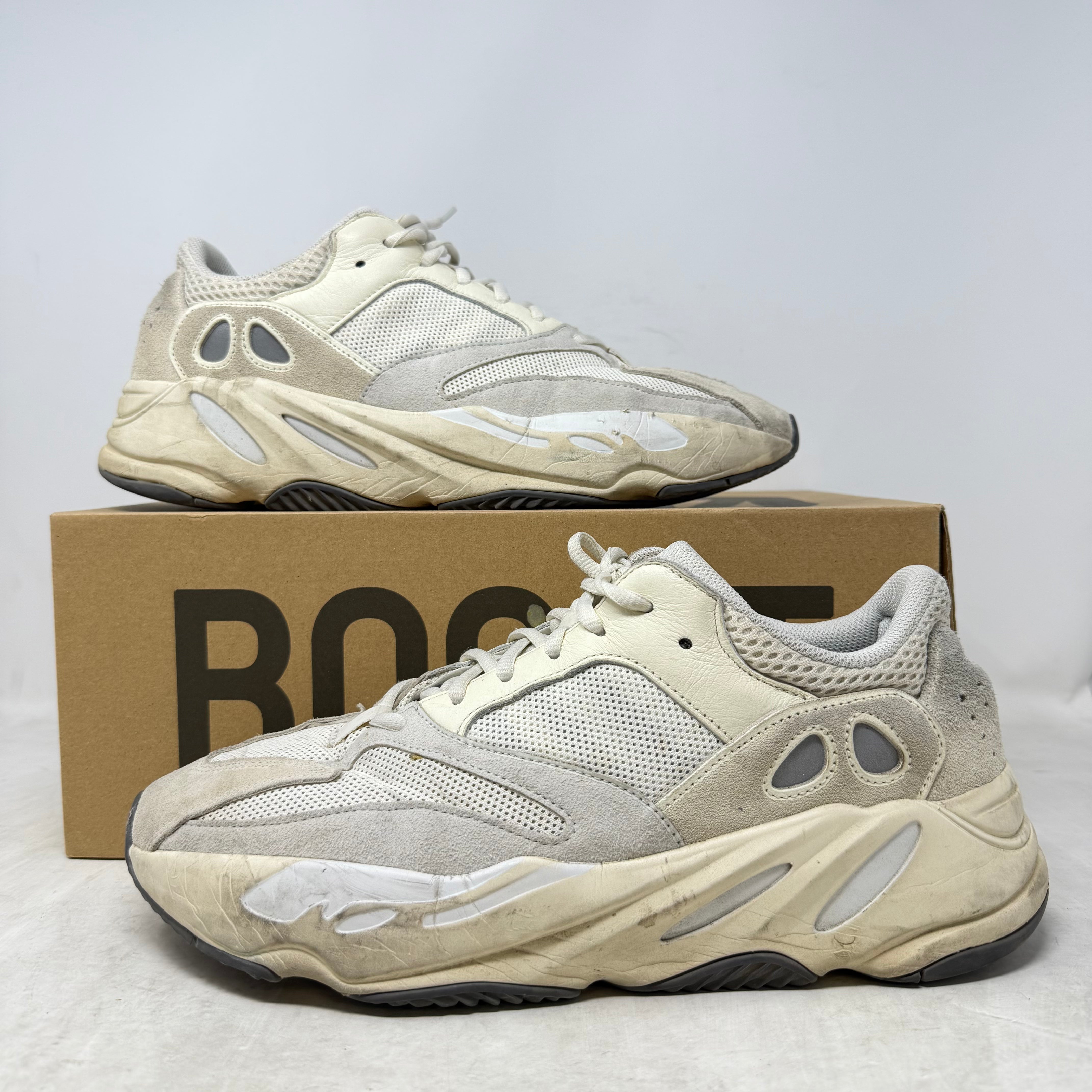 adidas Yeezy Boost 700 Analog