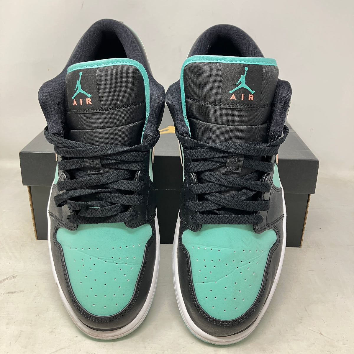 Jordan 1 Low SE Tropical Twist