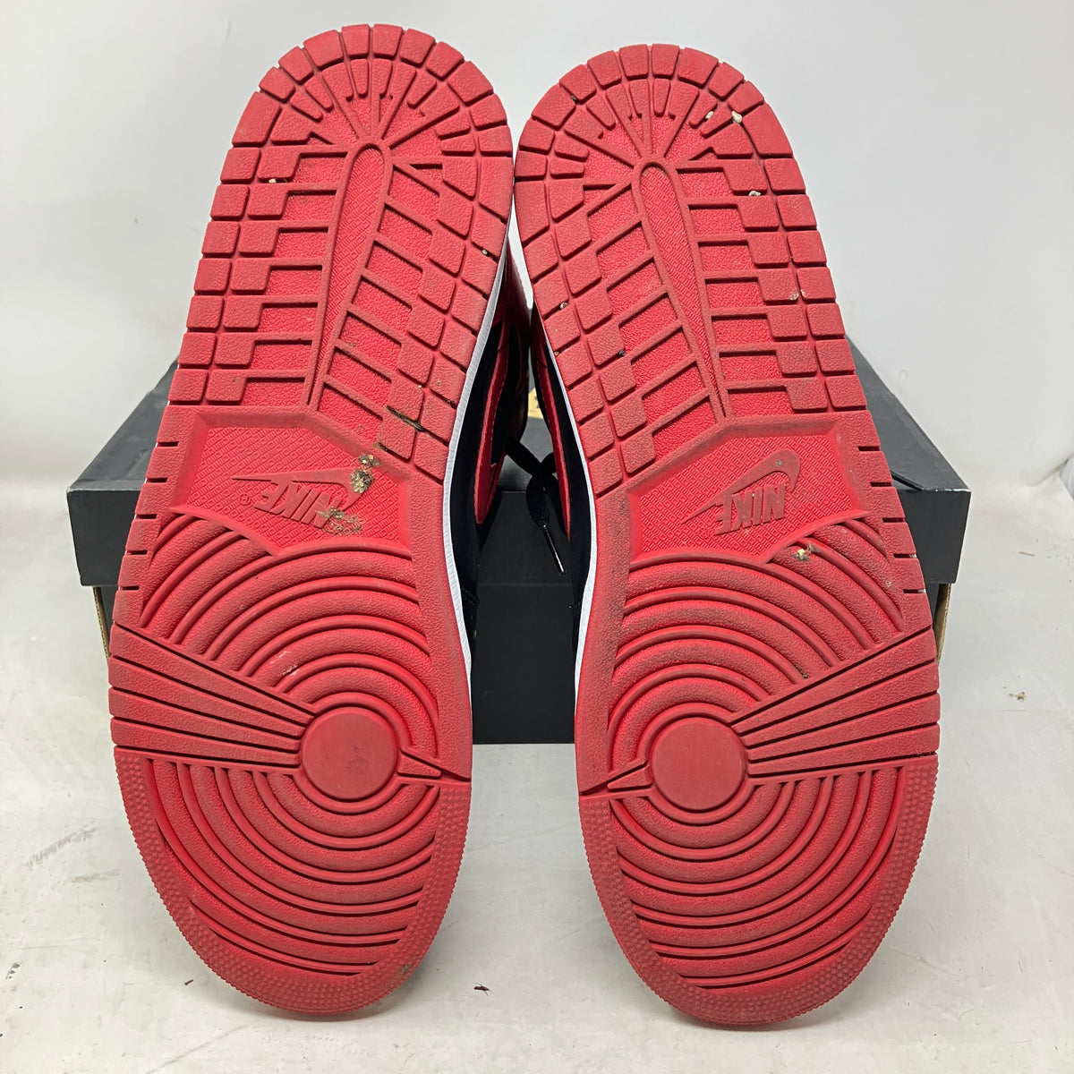 Jordan 1 Mid Banned (2020)