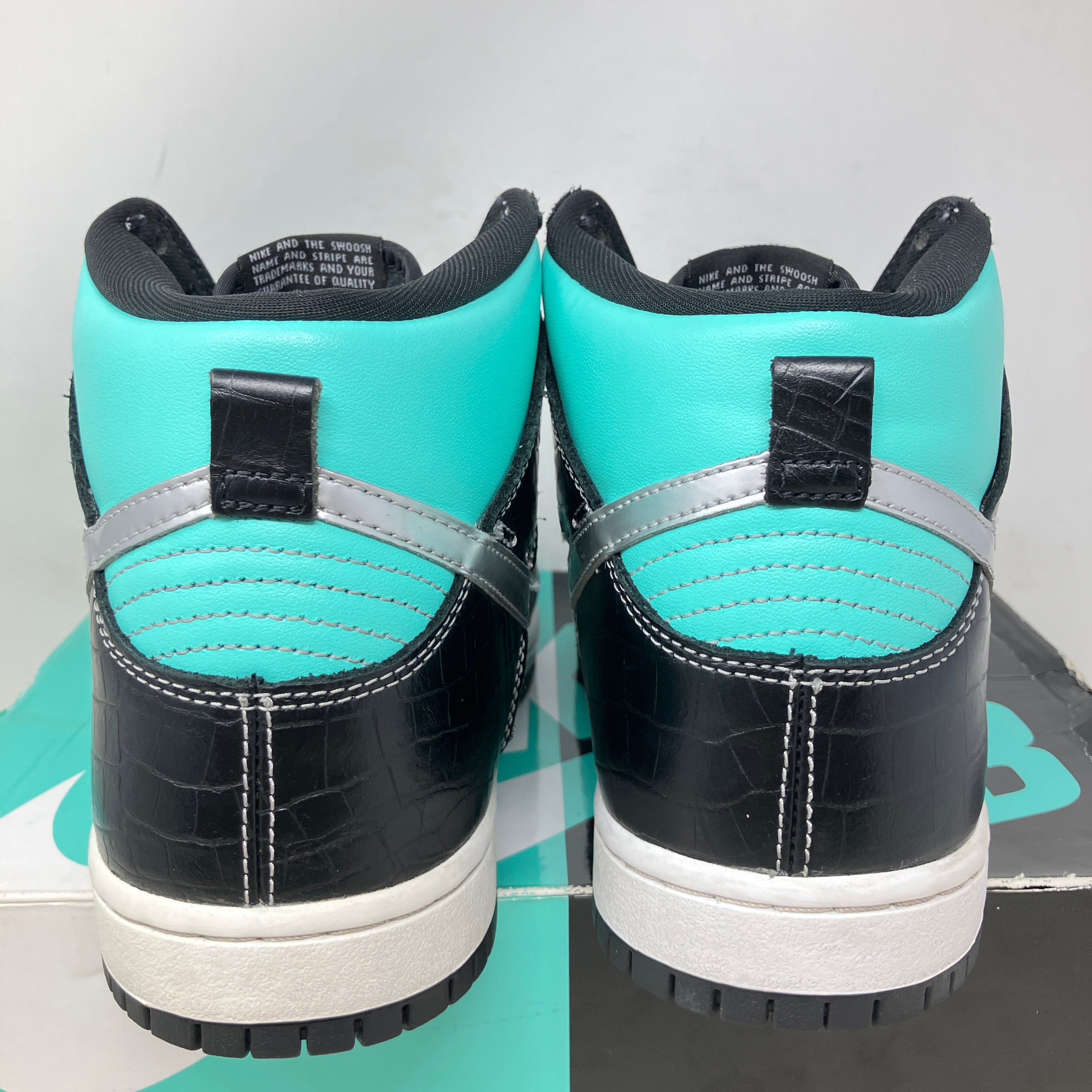 Nike SB Dunk High Diamond Supply Co.