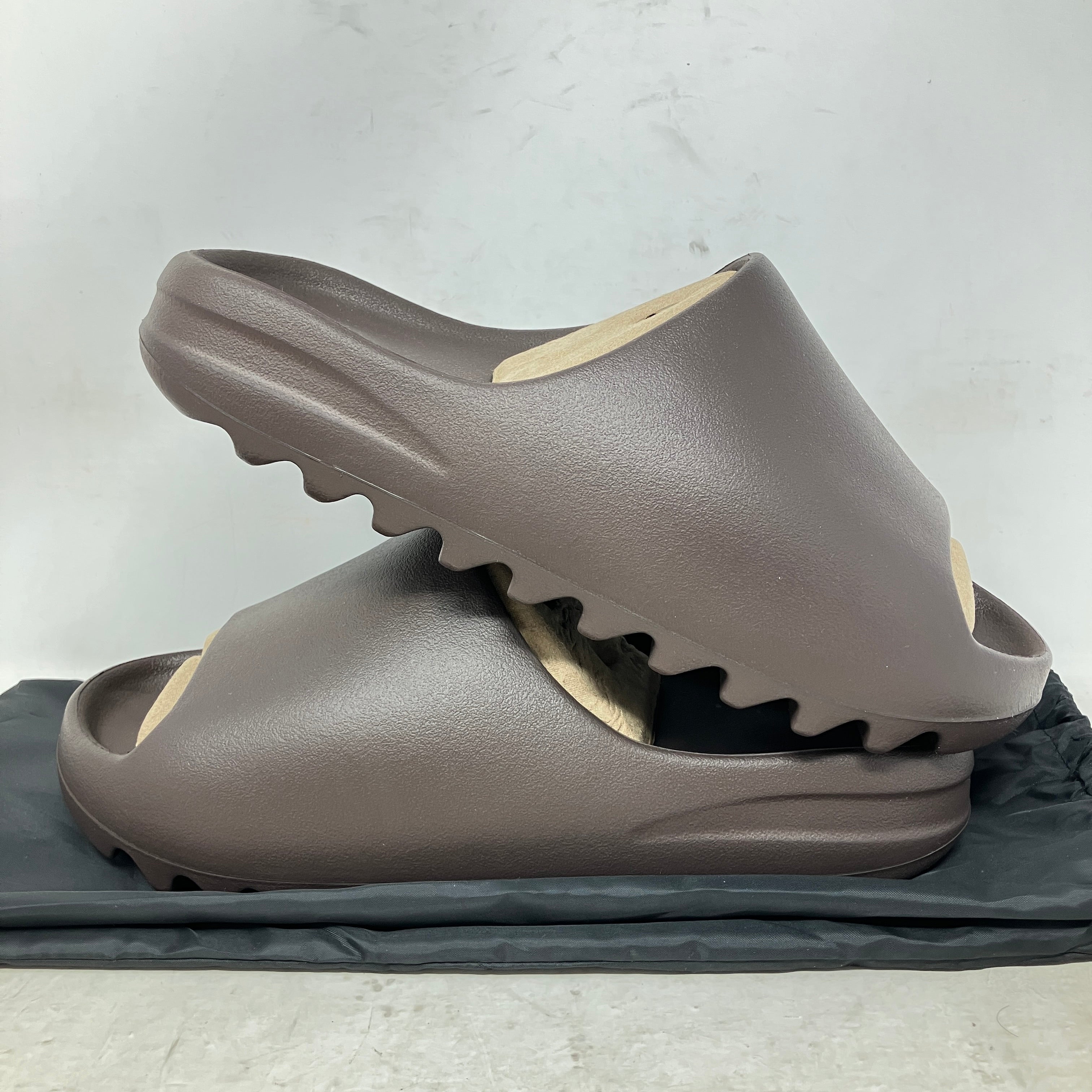 YZY YS-01 Chocolate