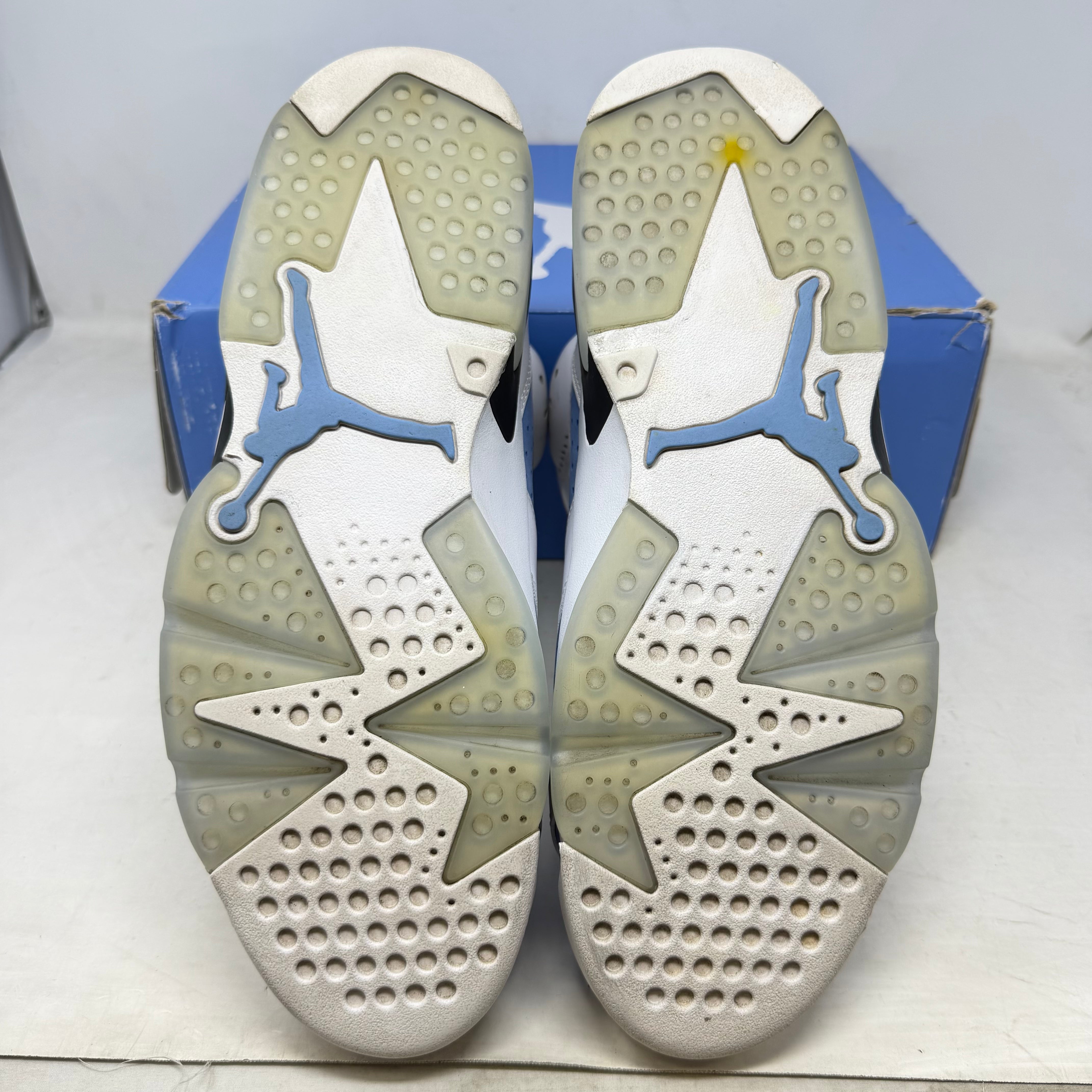 Jordan 6 Retro UNC White