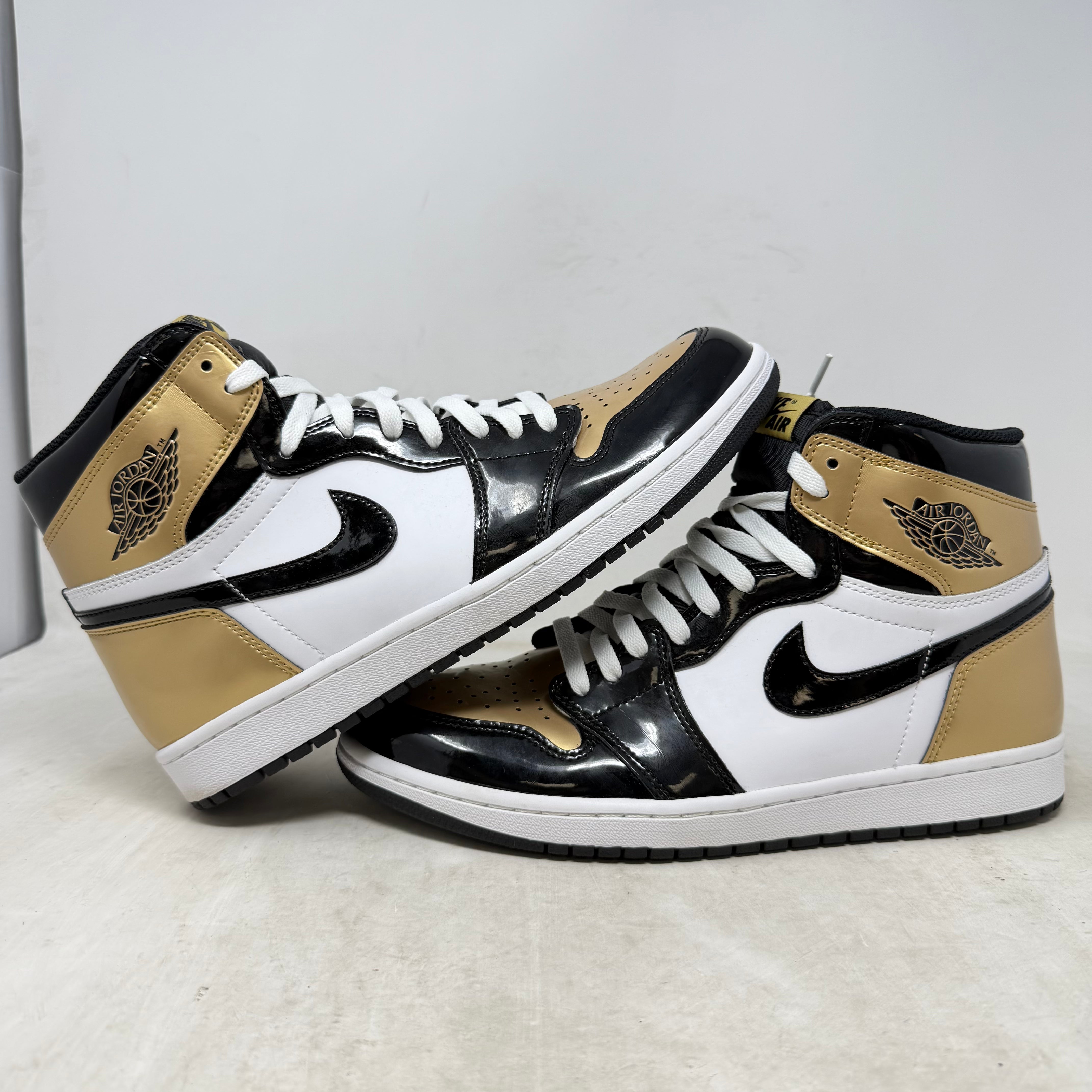 Jordan 1 Retro High NRG Patent Gold Toe