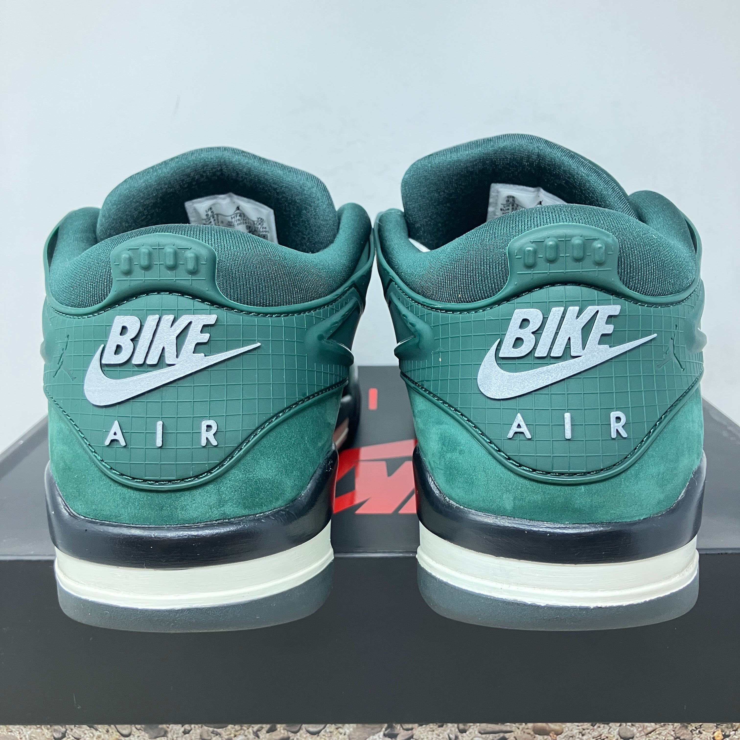 Jordan 4 RM SP Nigel Sylvester Grandma's Driveway