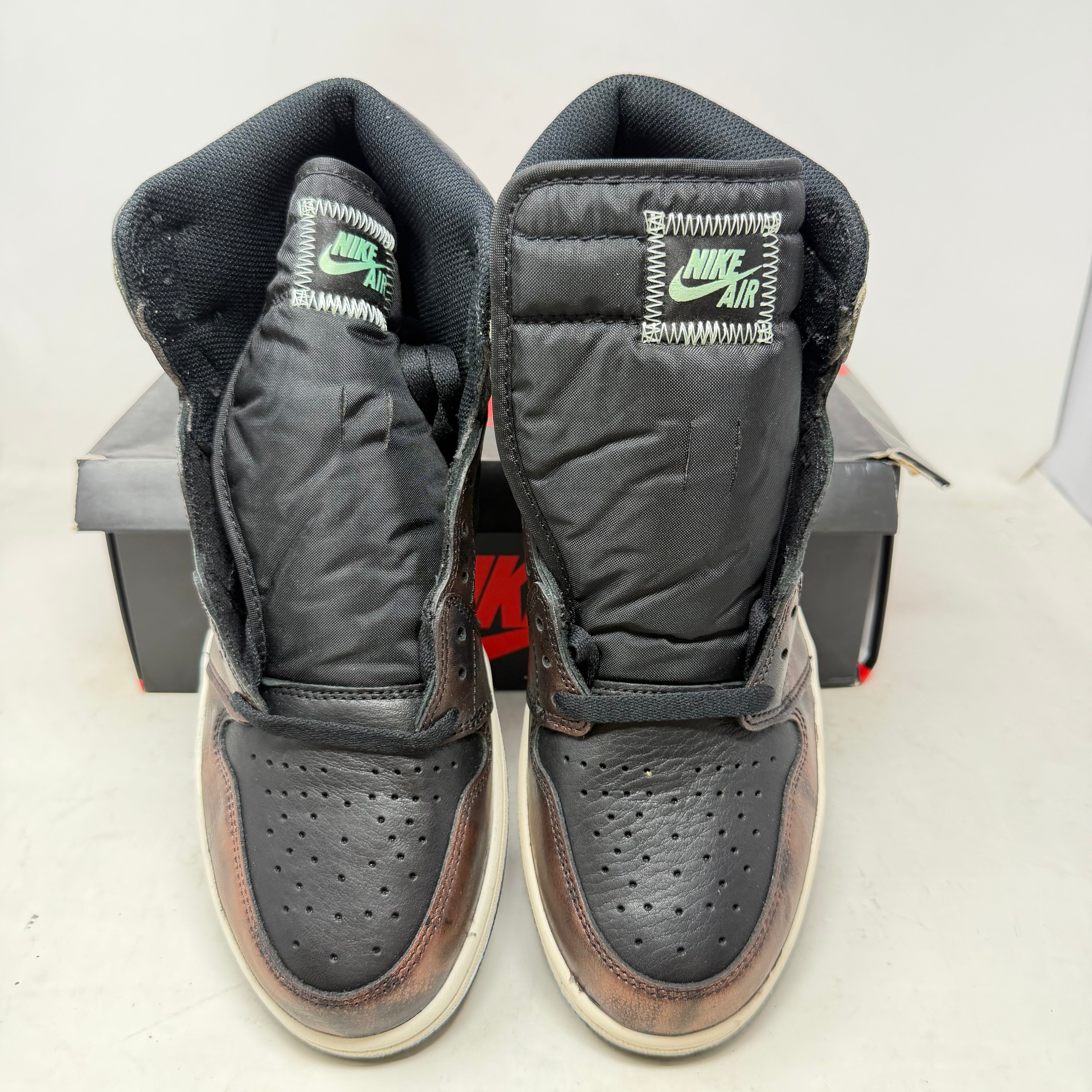 Jordan 1 Retro High Light Army Rust Shadow Patina