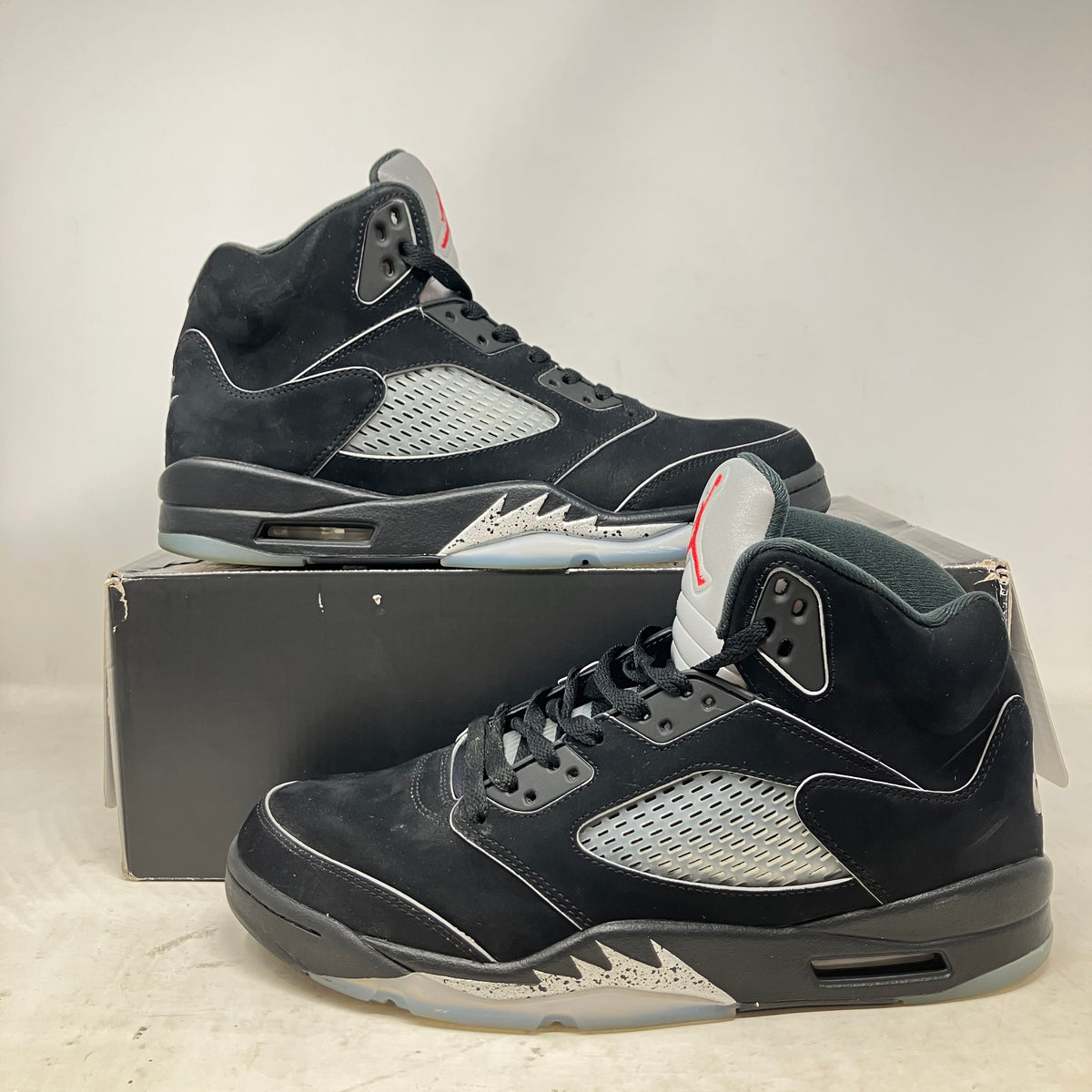 Jordan 5 Retro OG Black Metallic Reimagined
