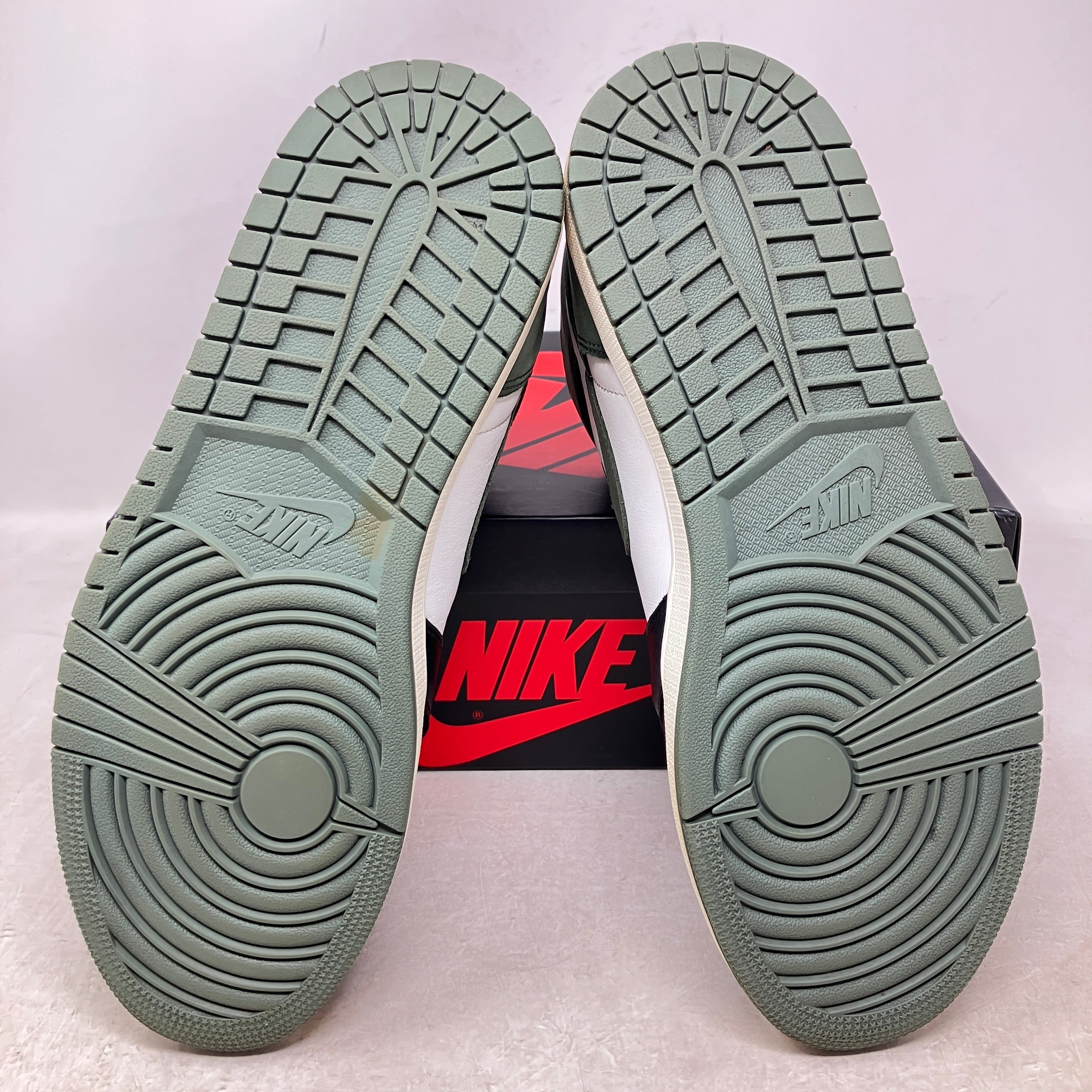 Jordan 1 Retro High Clay Green
