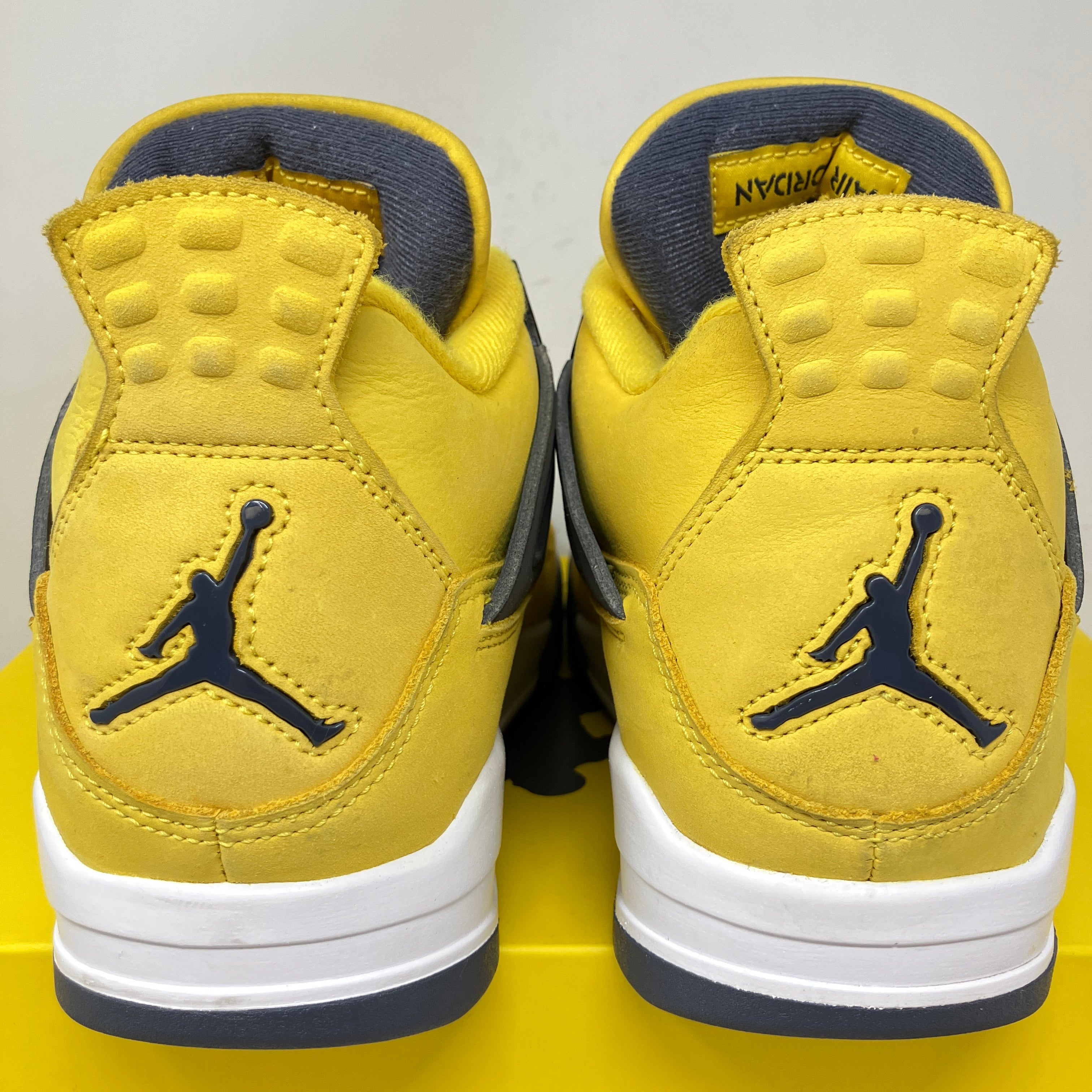 Jordan 4 Retro Lightning (2021)
