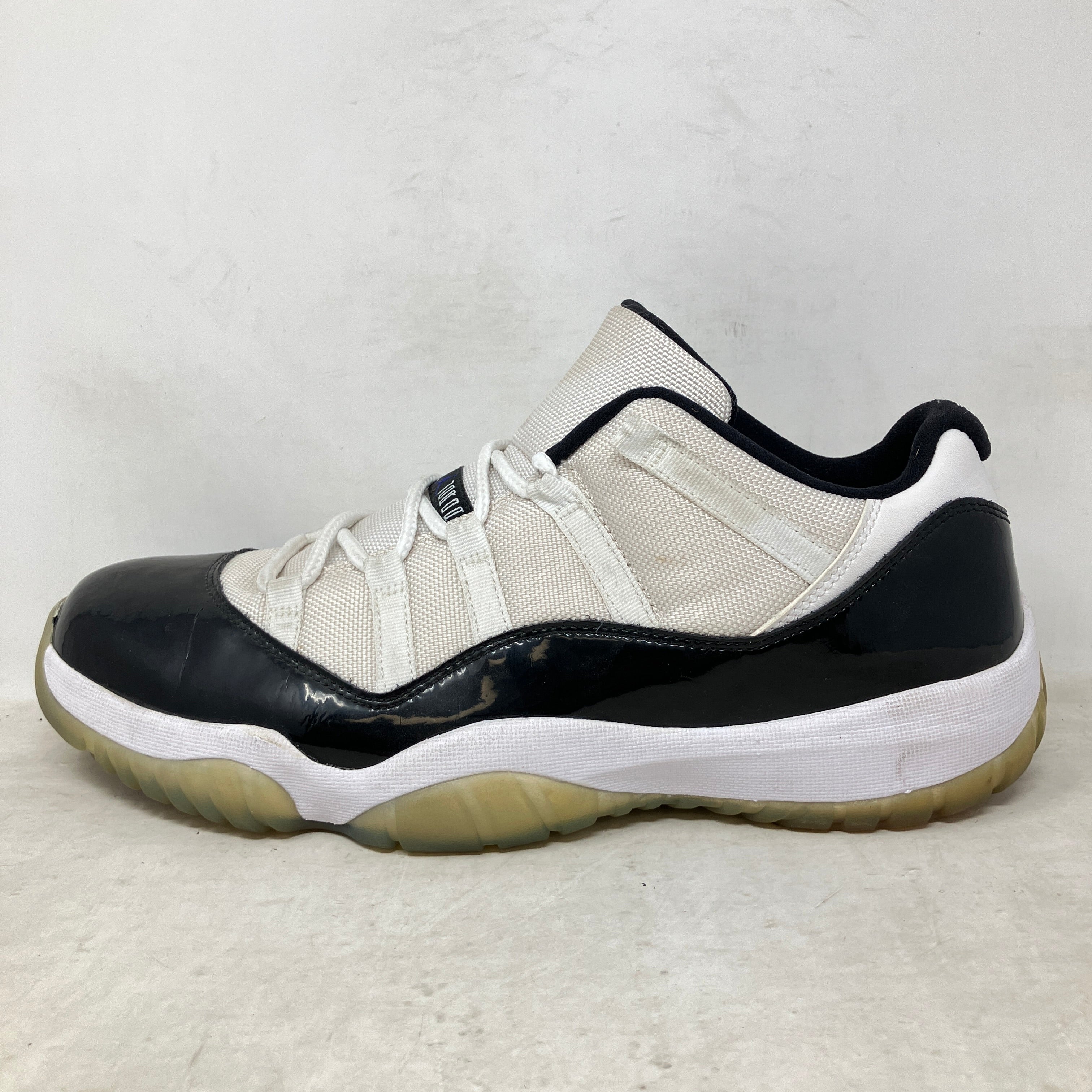 Jordan 11 Retro Low Concord