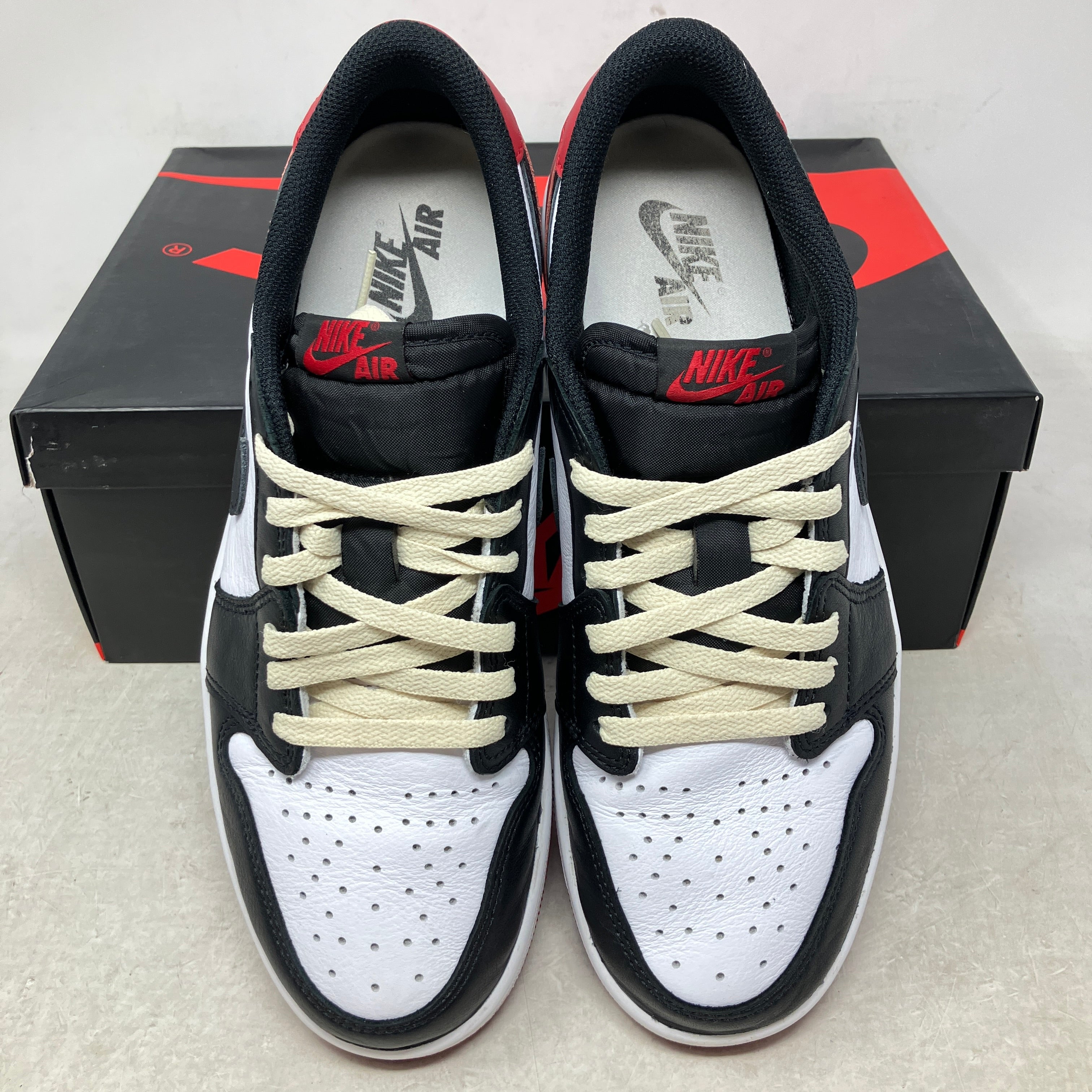 Jordan 1 Retro Low OG Black Toe (2023)