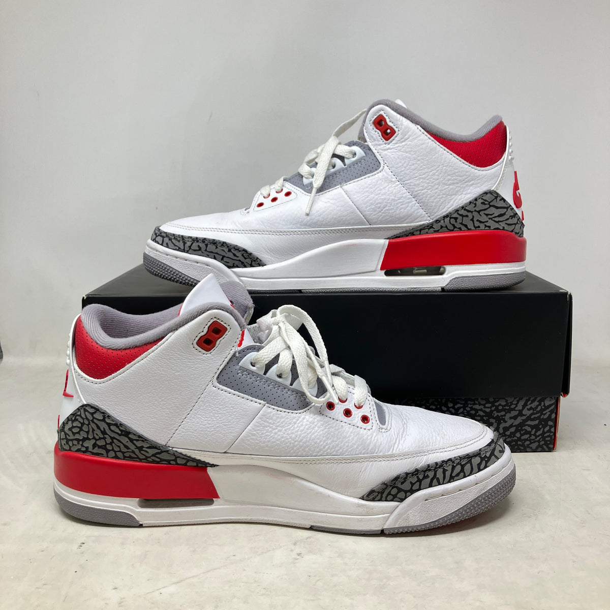 Jordan 3 Retro Fire Red (2022)