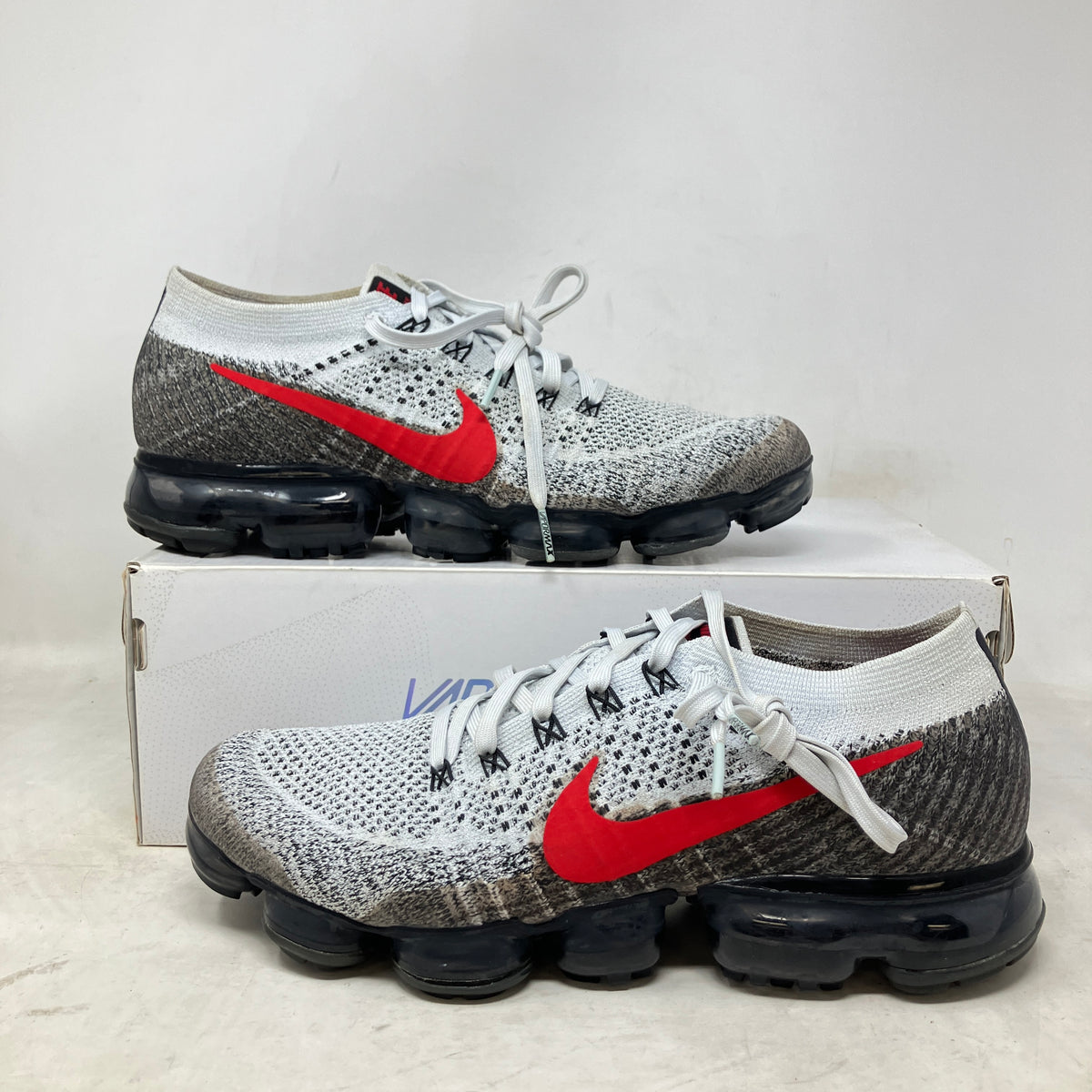 Nike Air VaporMax Platinum Red Black