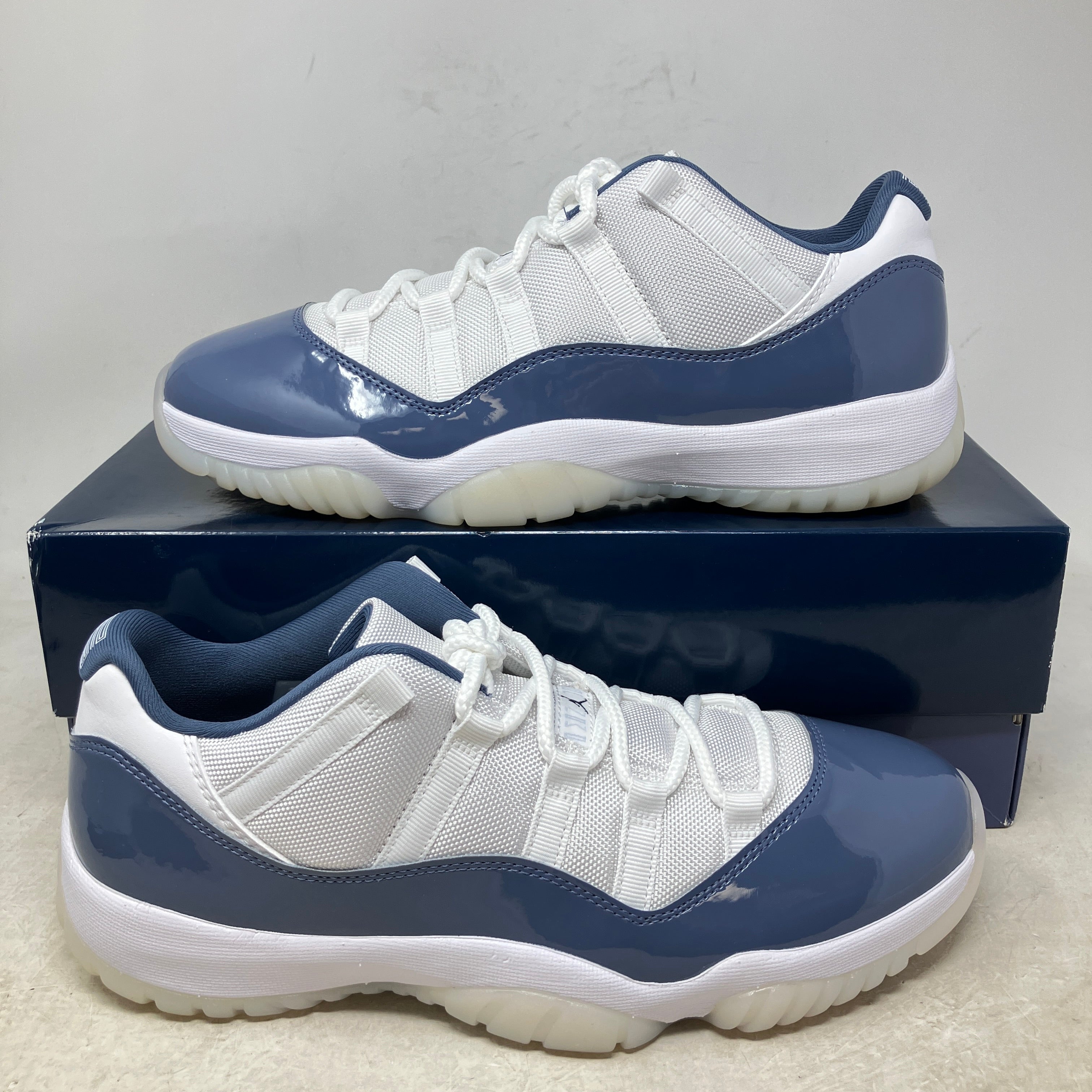 Jordan 11 Retro Low Diffused Blue