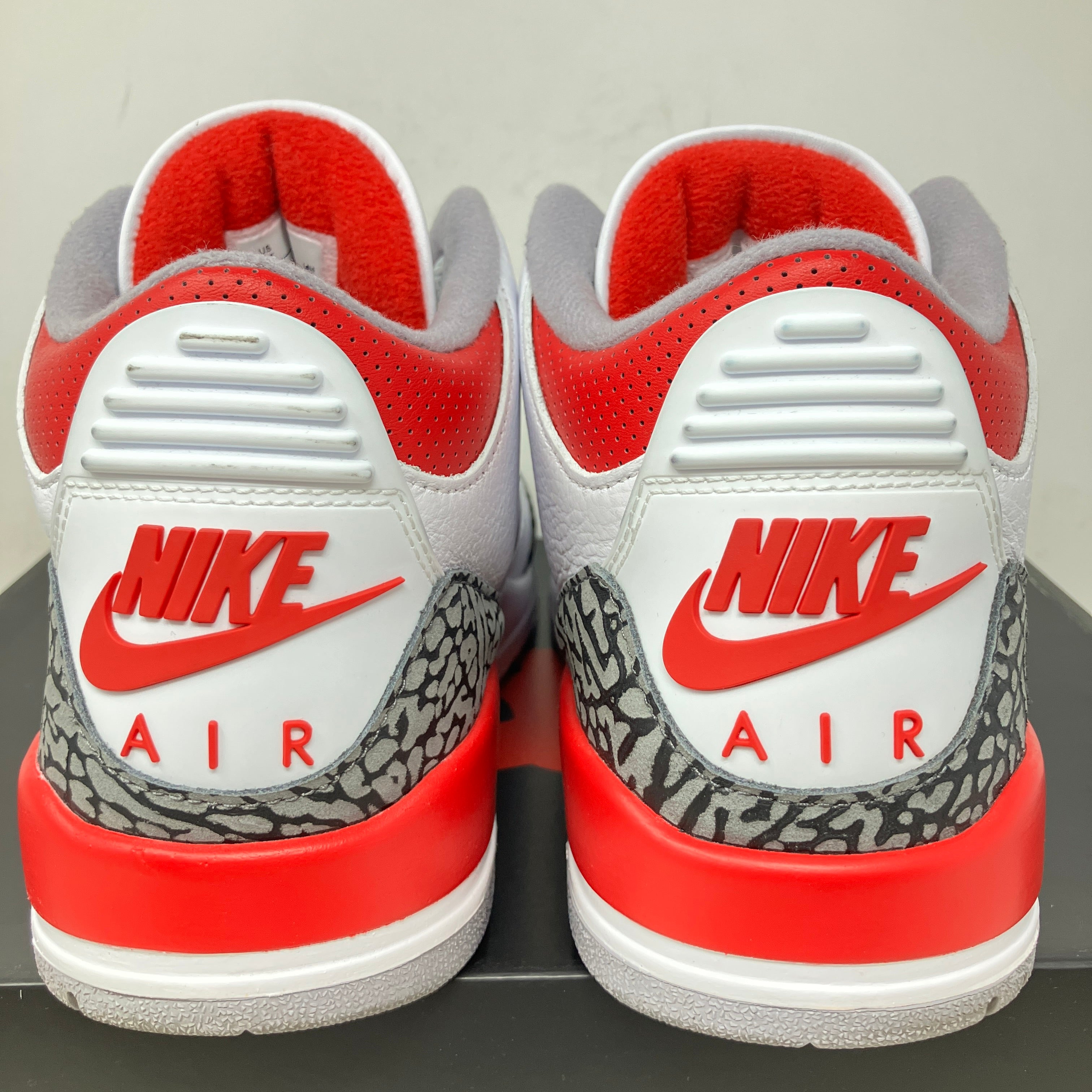 Jordan 3 Retro Fire Red (2022)