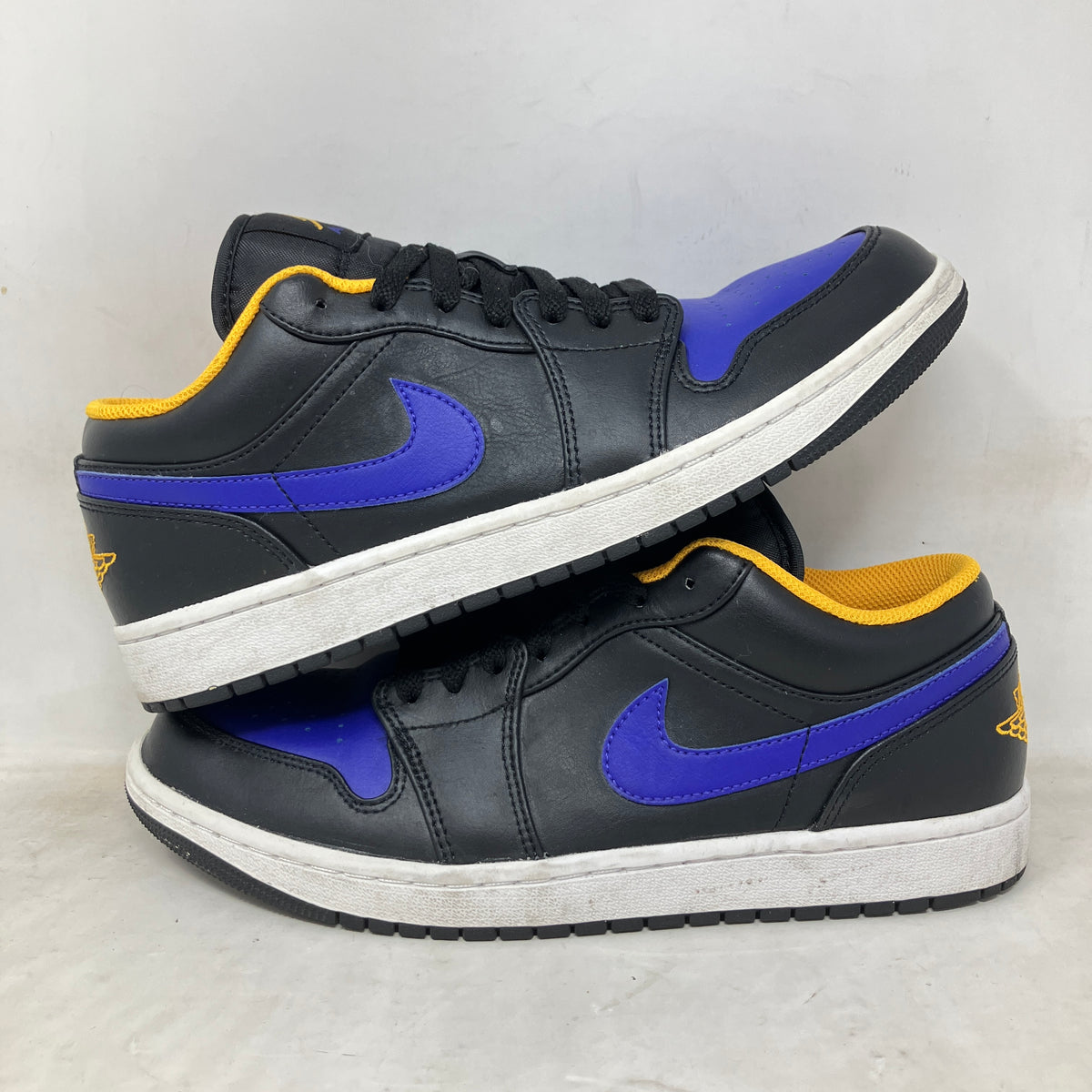 Jordan 1 Low Dark Concord