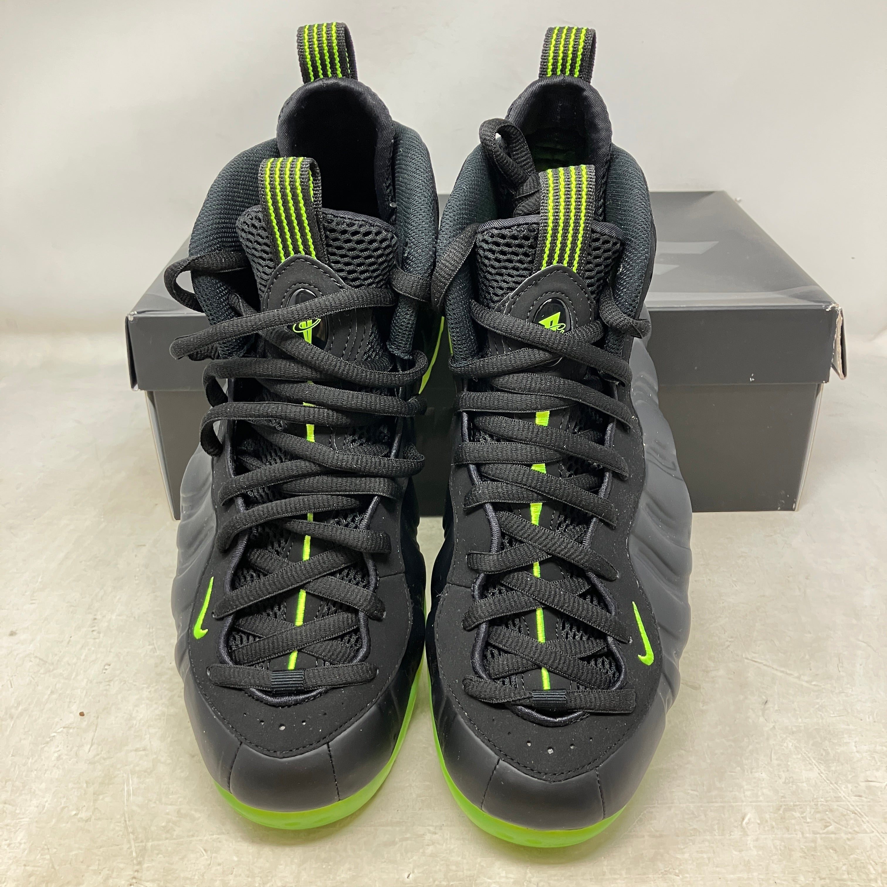 Nike Air Foamposite One Black Volt