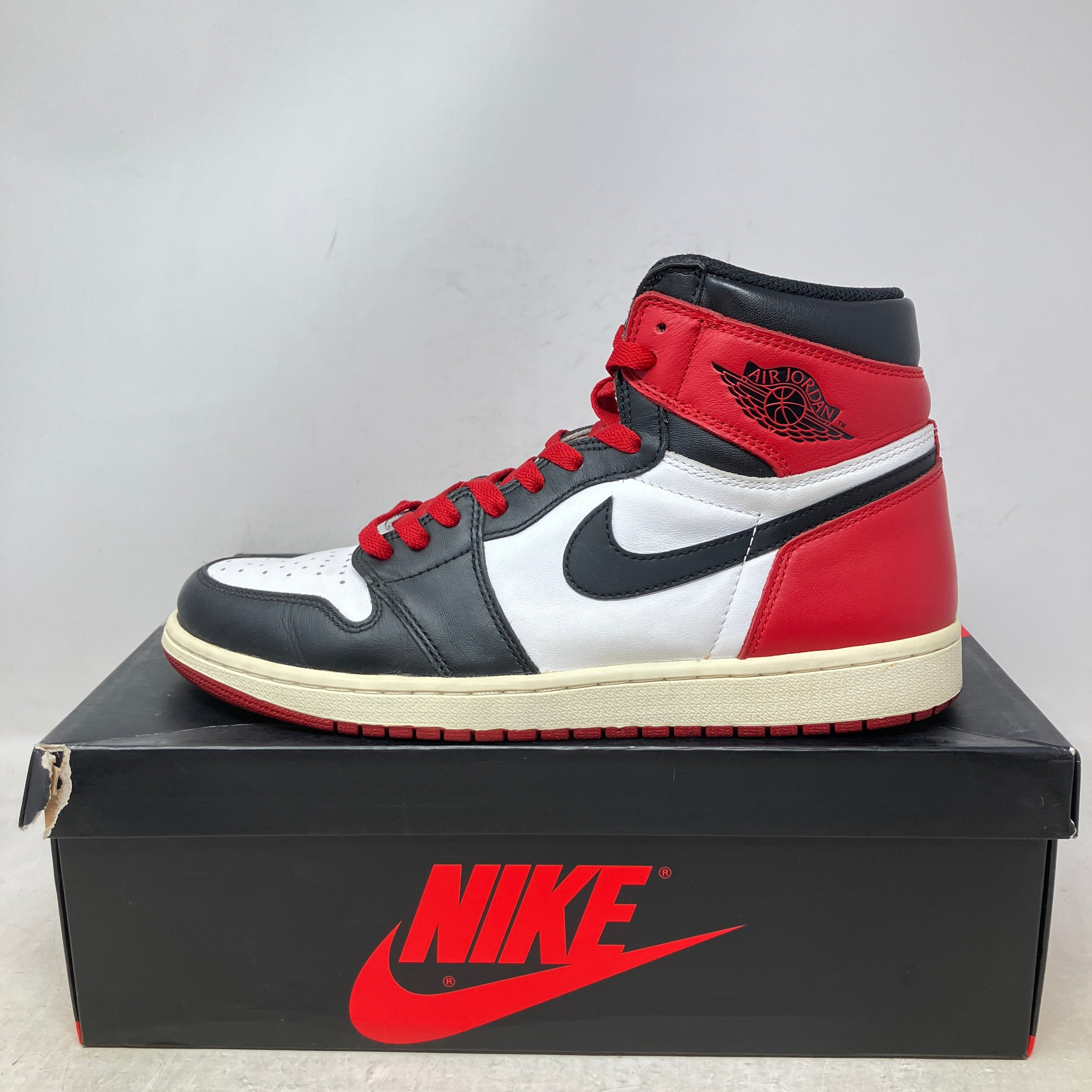 Jordan 1 Retro Black Toe (2016) – Hidden Realm