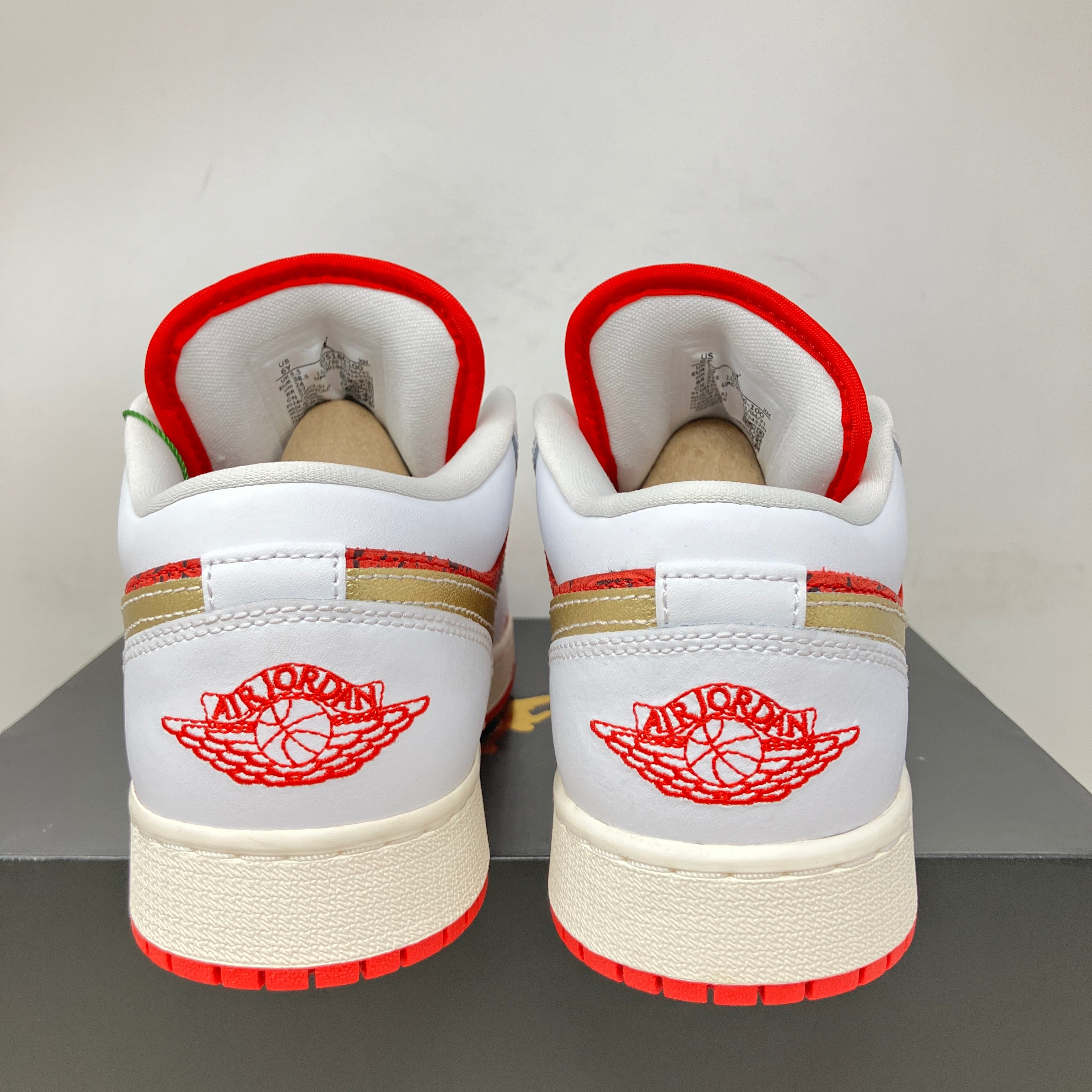 Jordan 1 Low Spades