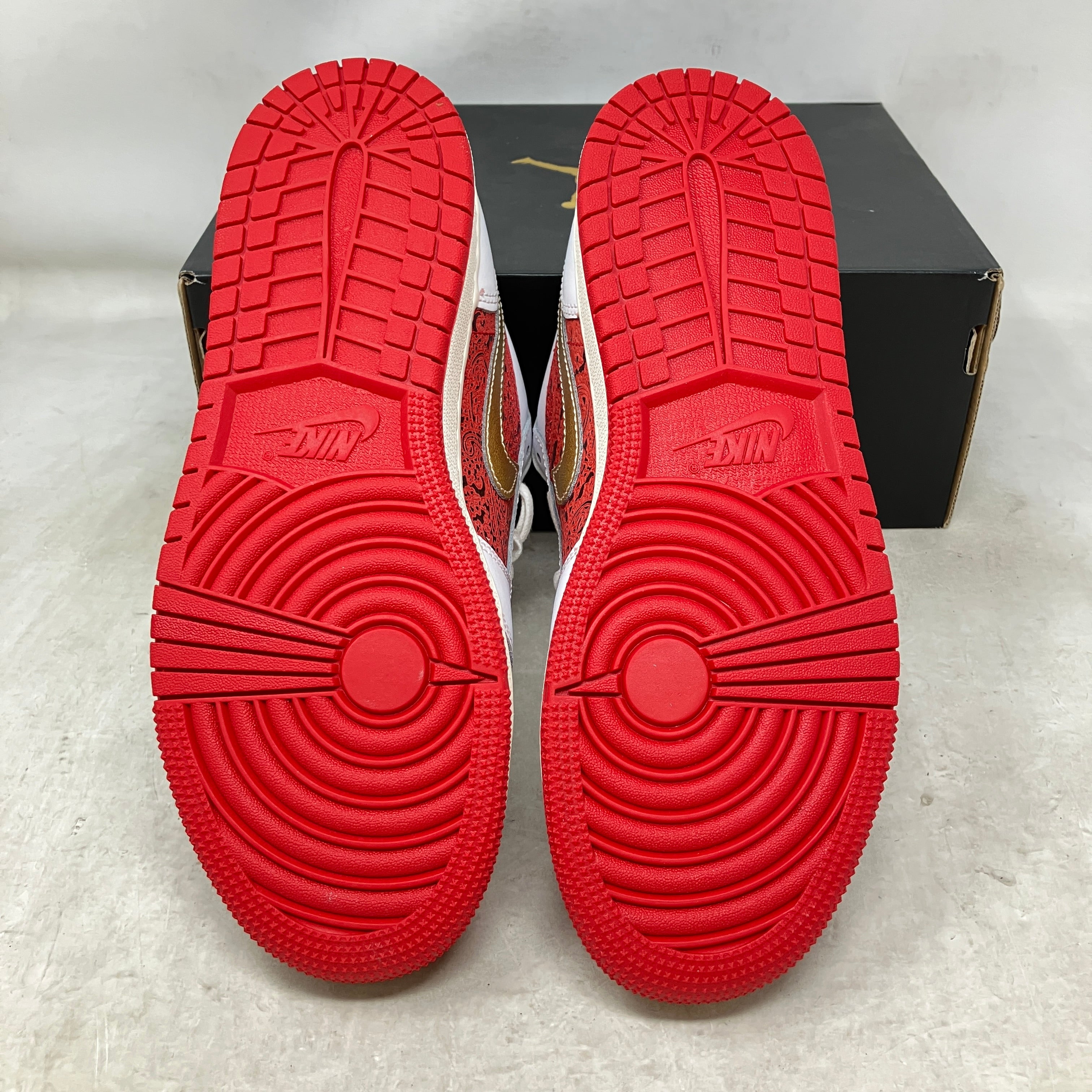Jordan 1 Low Spades