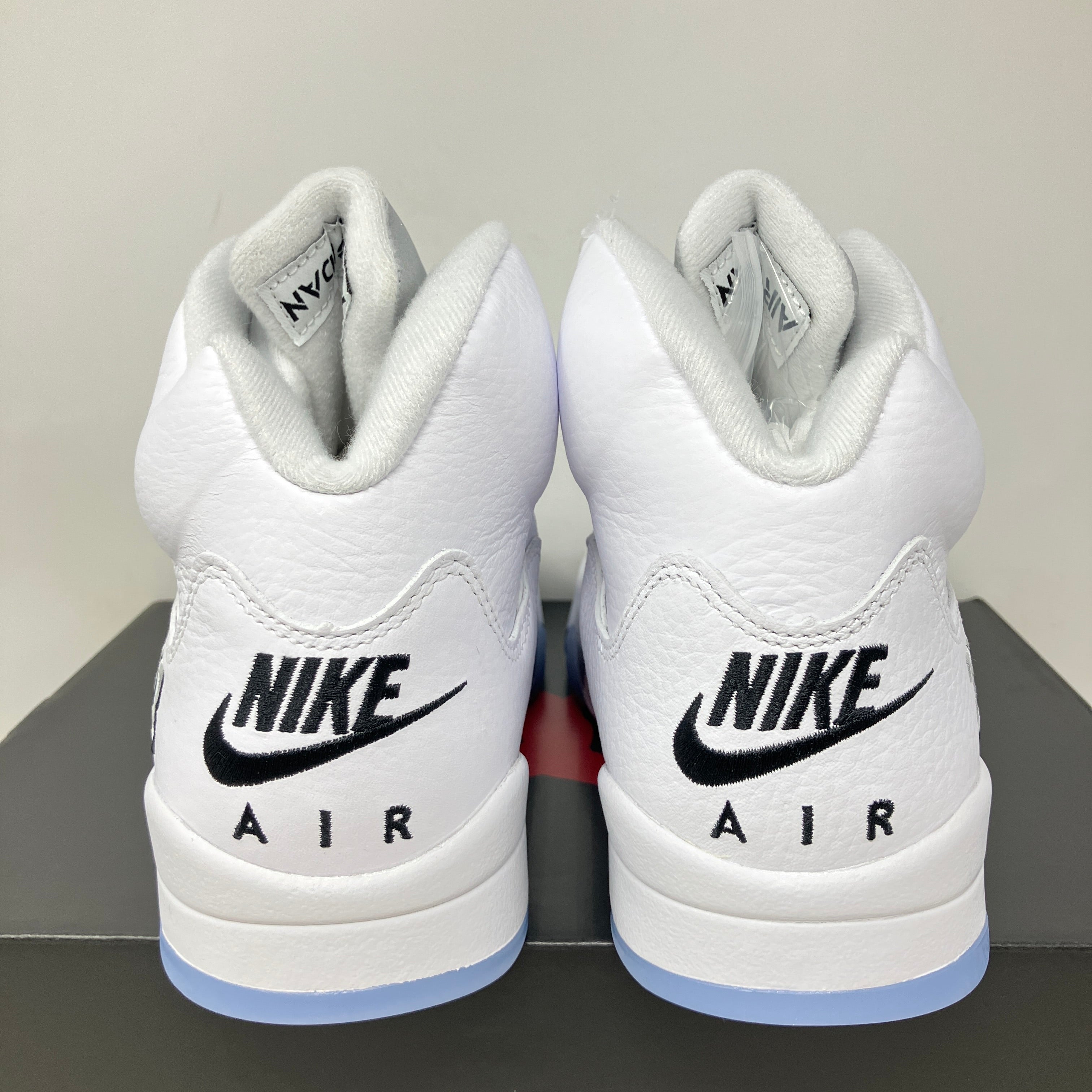 Jordan 5 Retro White Metallic (2026)