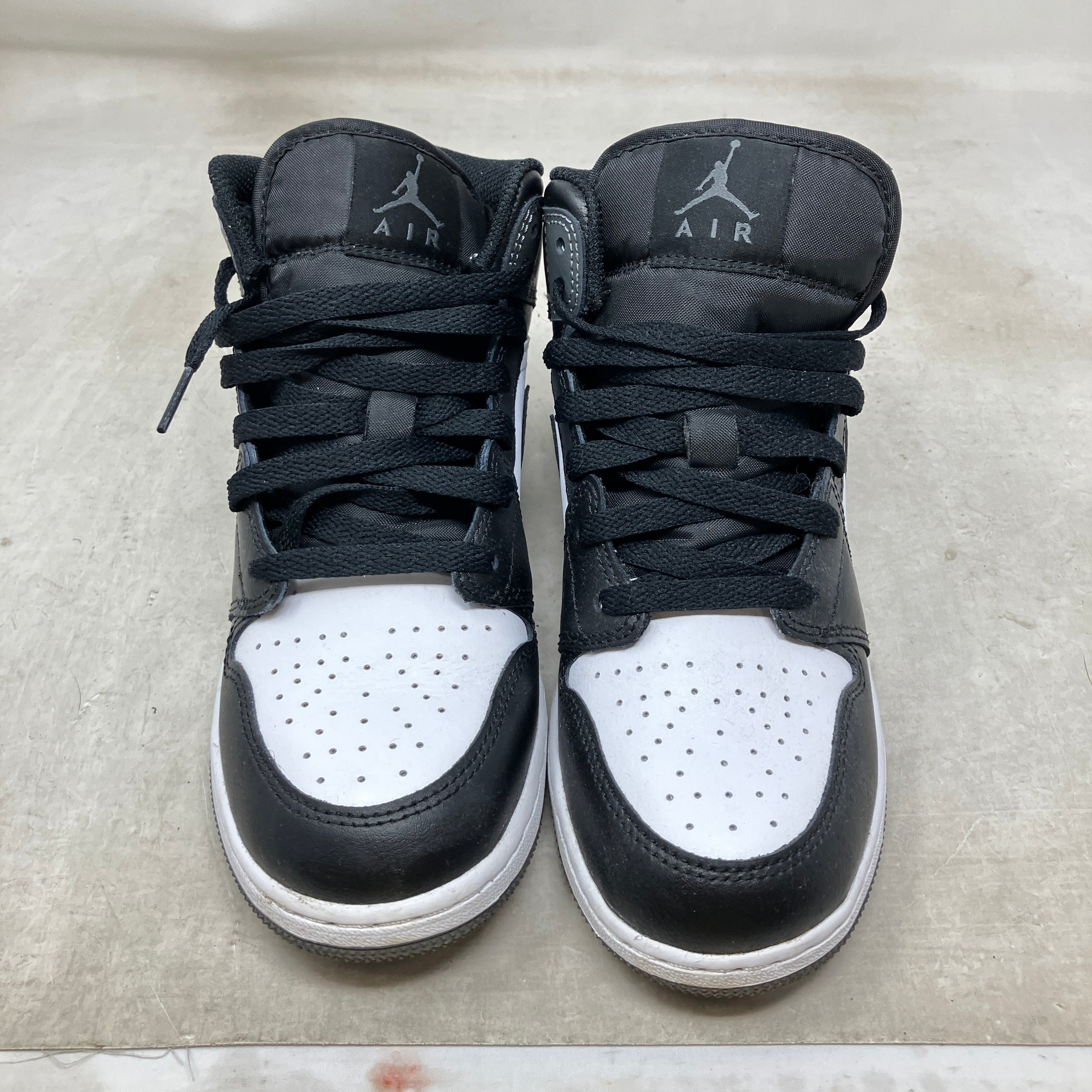 Jordan 1 Mid Black White Iron Grey (GS)