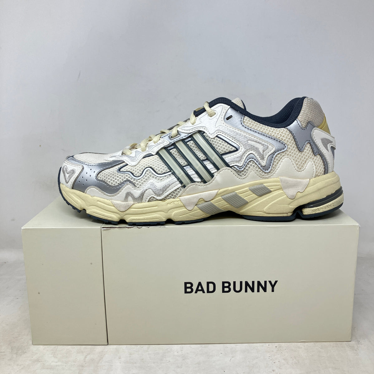 adidas Response CL Bad Bunny